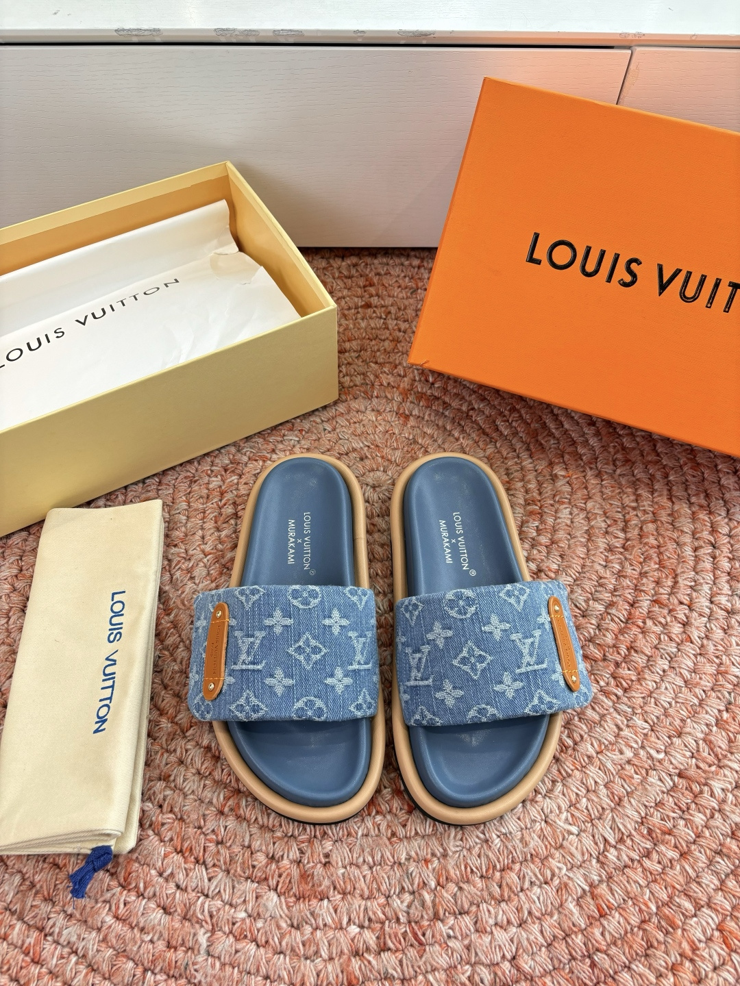 루이비통(LV) 모노그램 데님 슬라이드 샌들 신발