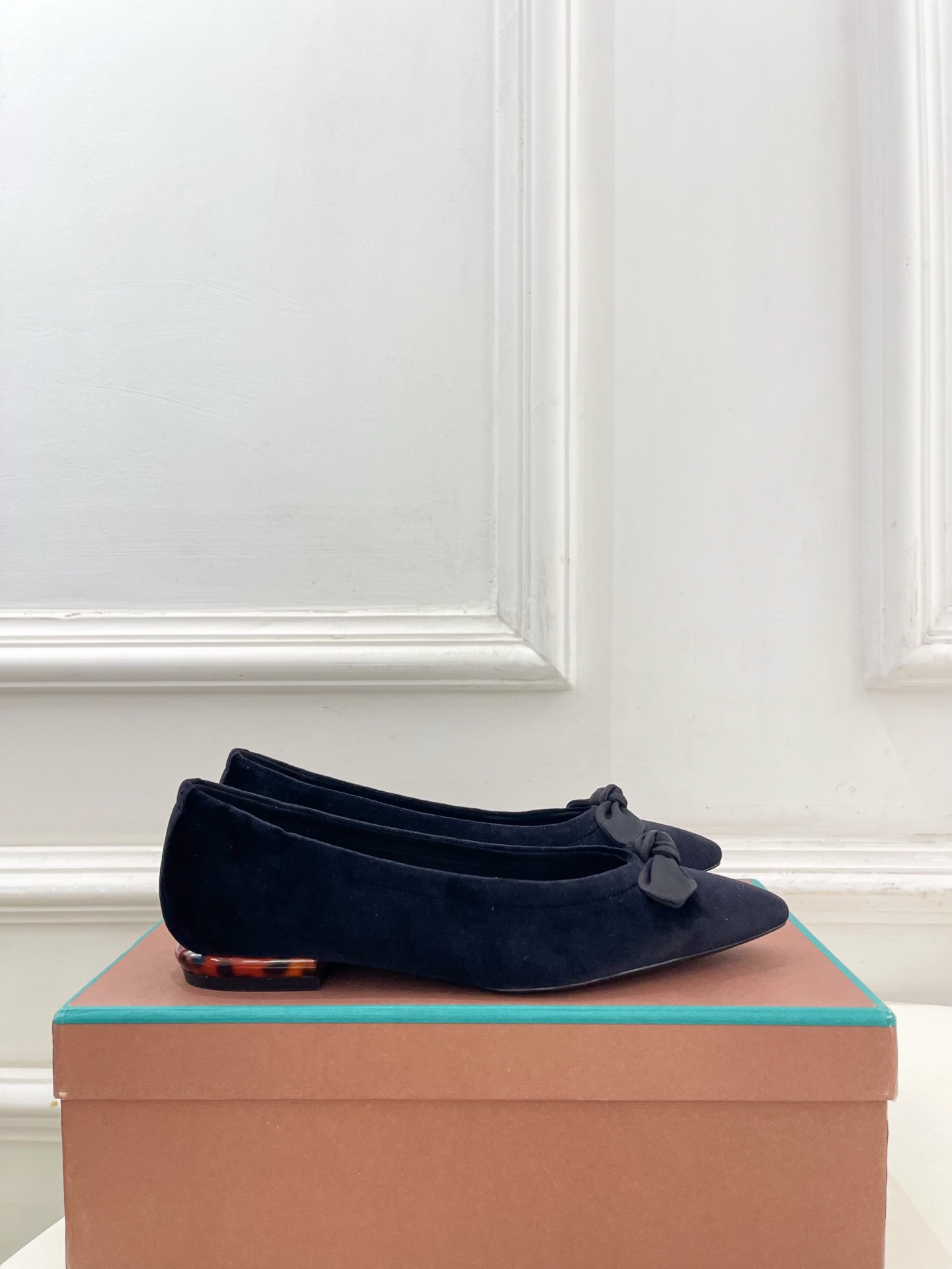 로로피아나(LORO PIANA) 리본 발레 플랫 슈즈 신발