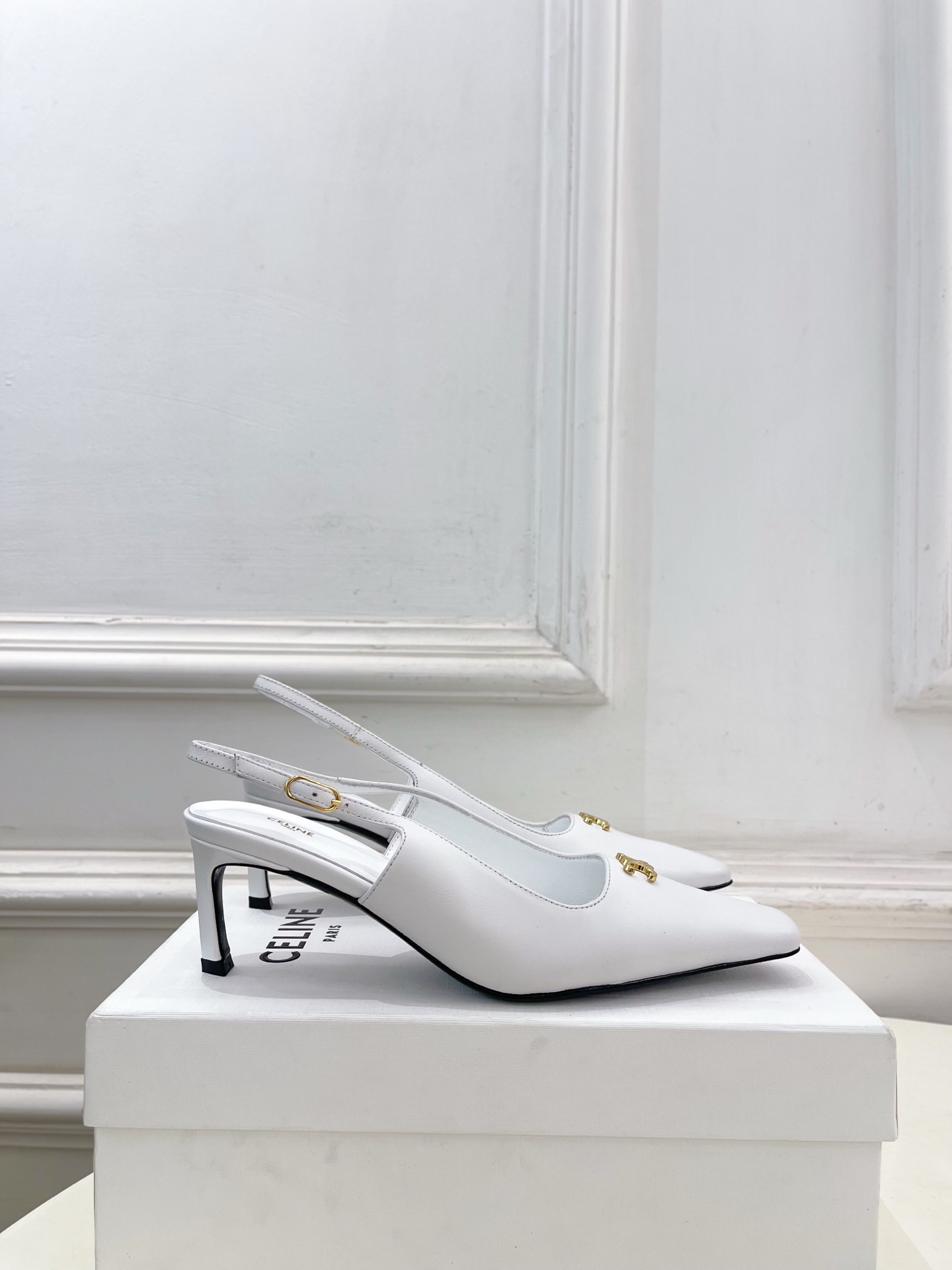 셀린느(CELINE) 스퀘어토 백오픈 힐 샌들 신발