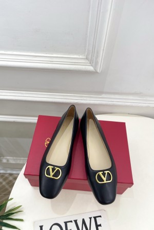 발렌티노(VALENTINO) 발레 플랫 슈즈 신발