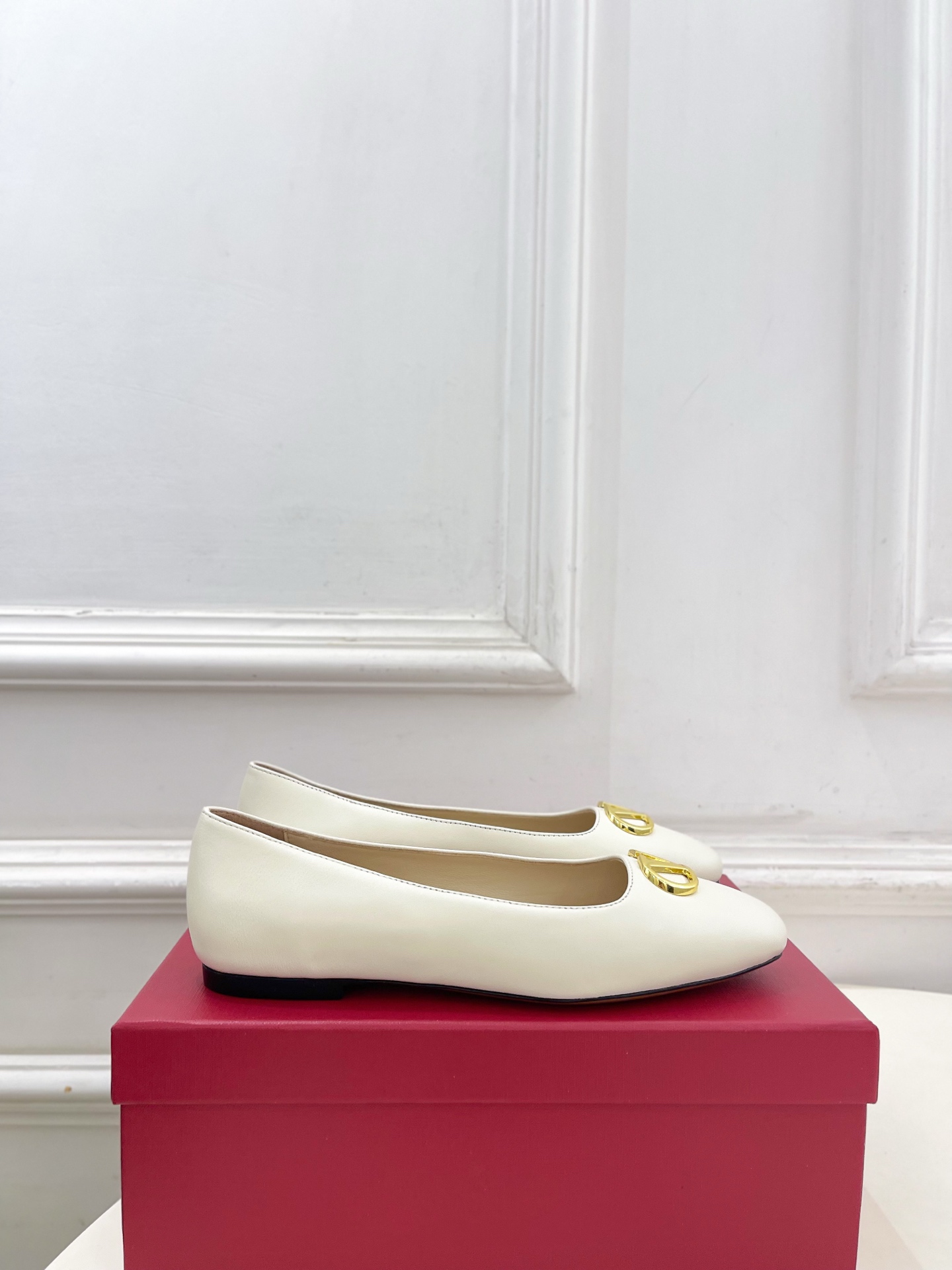 발렌티노(VALENTINO) 발레 플랫 슈즈 신발