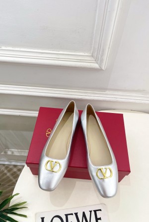 발렌티노(VALENTINO) 발레 플랫 슈즈 신발