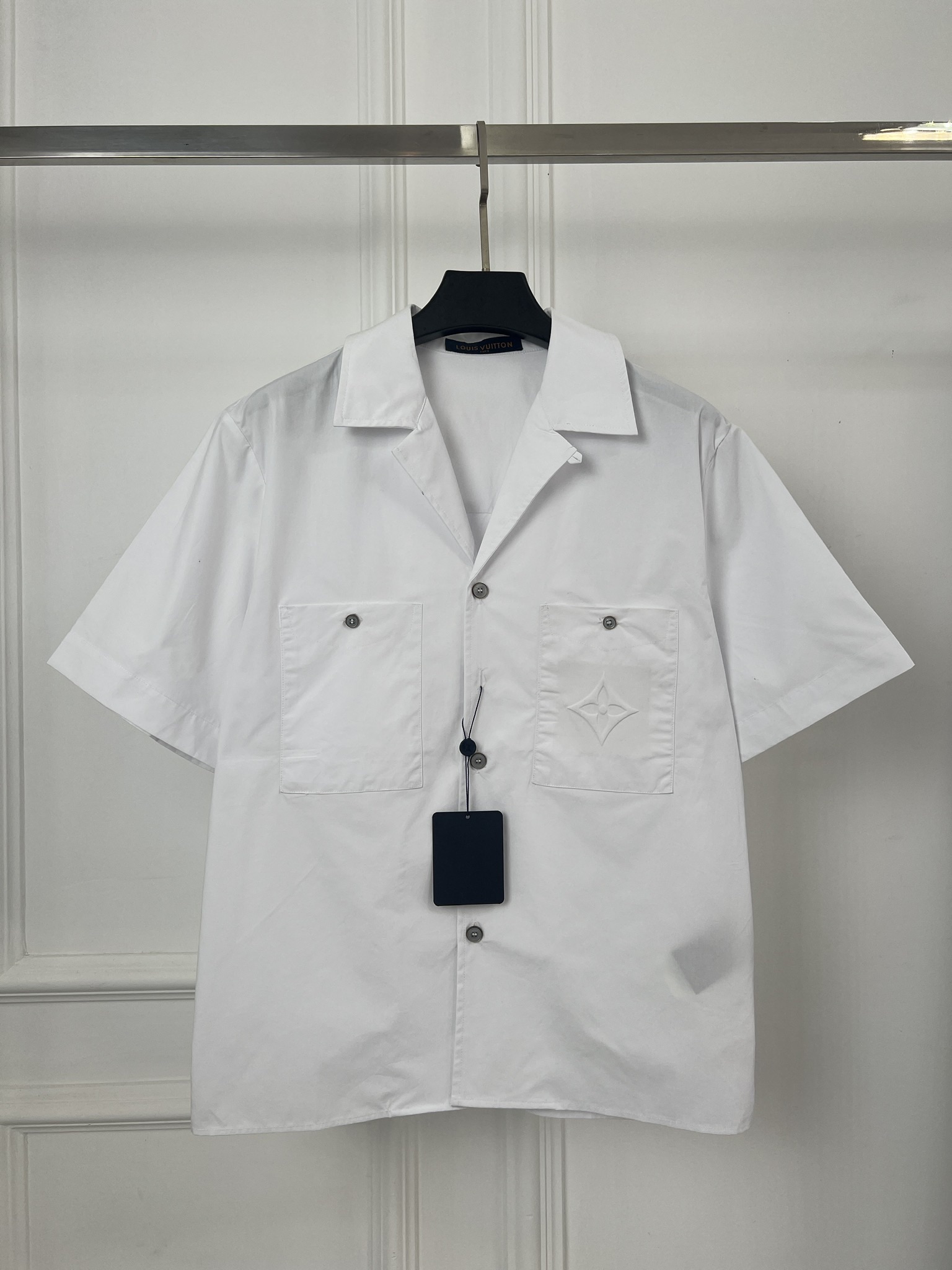 루이비통(LV) 자수 반팔 셔츠 의류