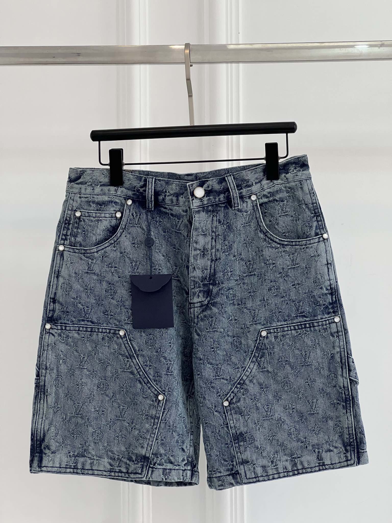 루이비통(LV) 워싱 자카드 데님 쇼츠 의류