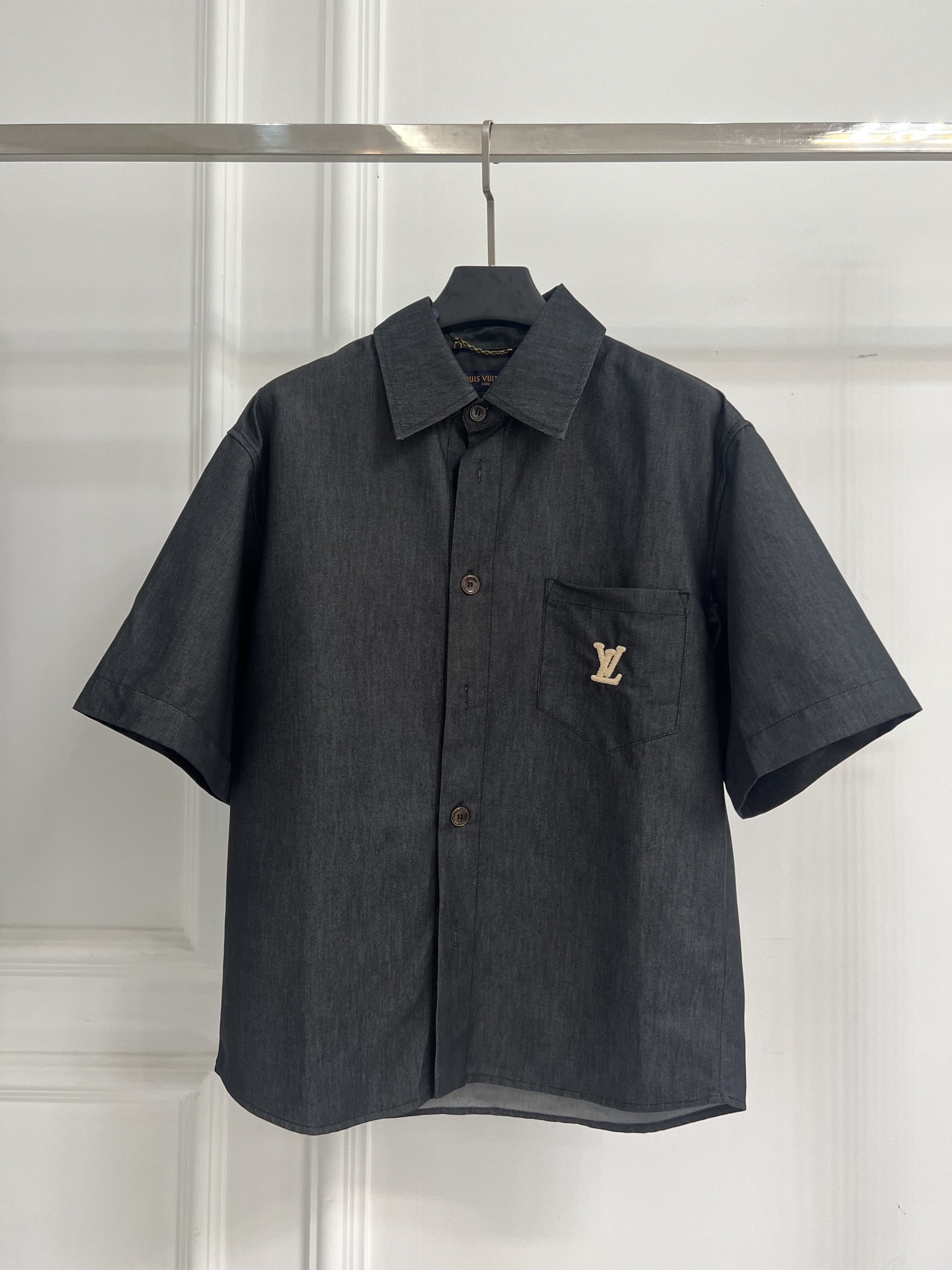 루이비통(LV) 자수 데님 반팔 셔츠 의류