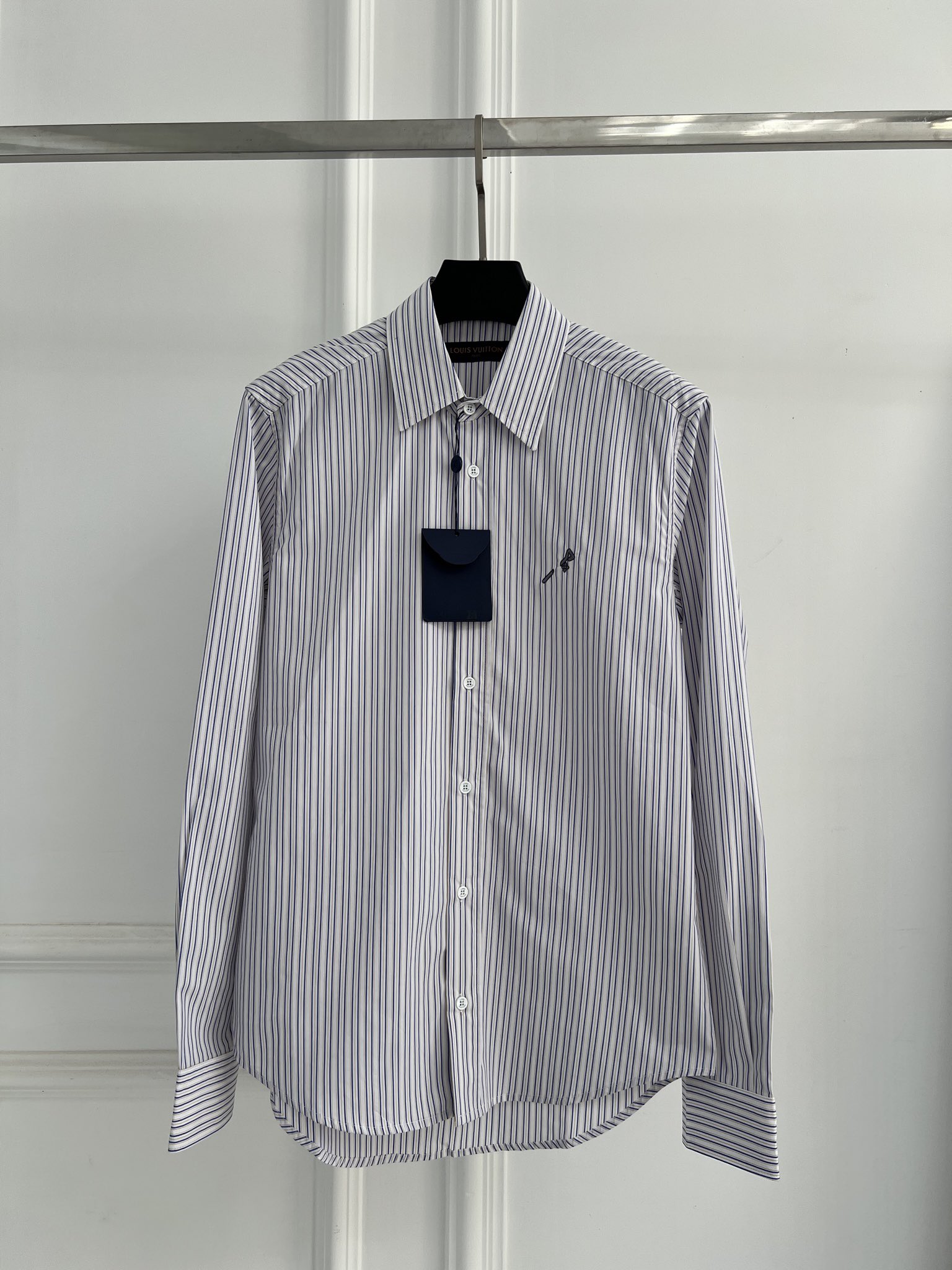 루이비통(LV) 스트라이프 긴팔 셔츠 의류