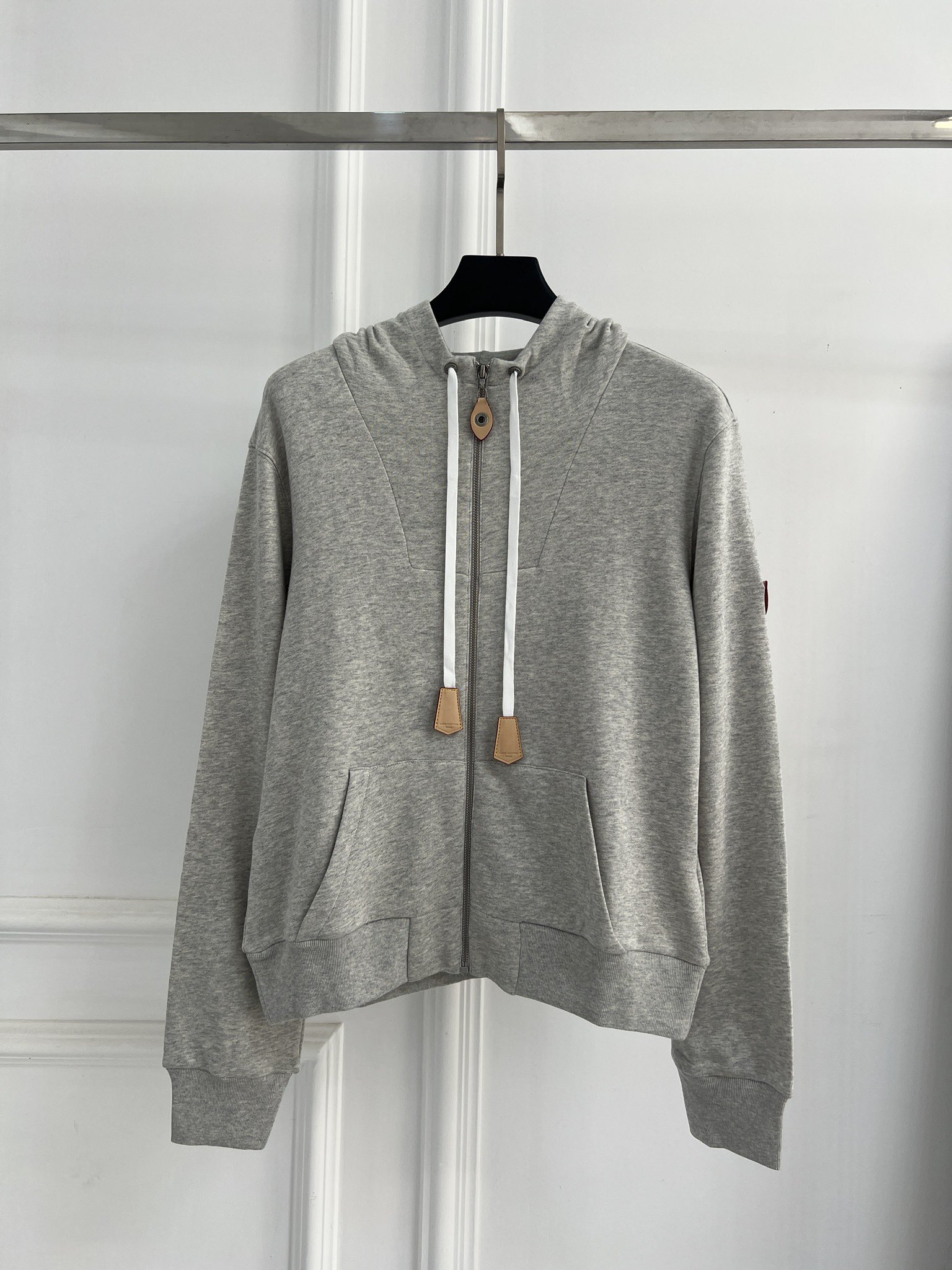 루이비통(LV) 트레이닝 후드 집업 의류