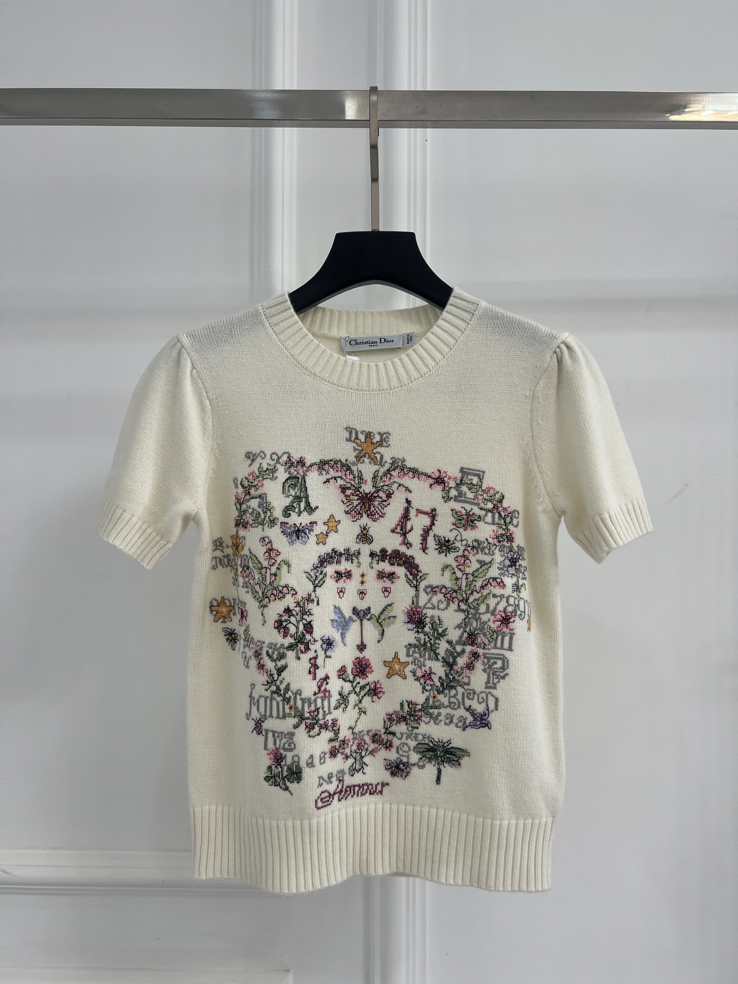 디올(DIOR) 플로럴 자수 반팔 니트 의류
