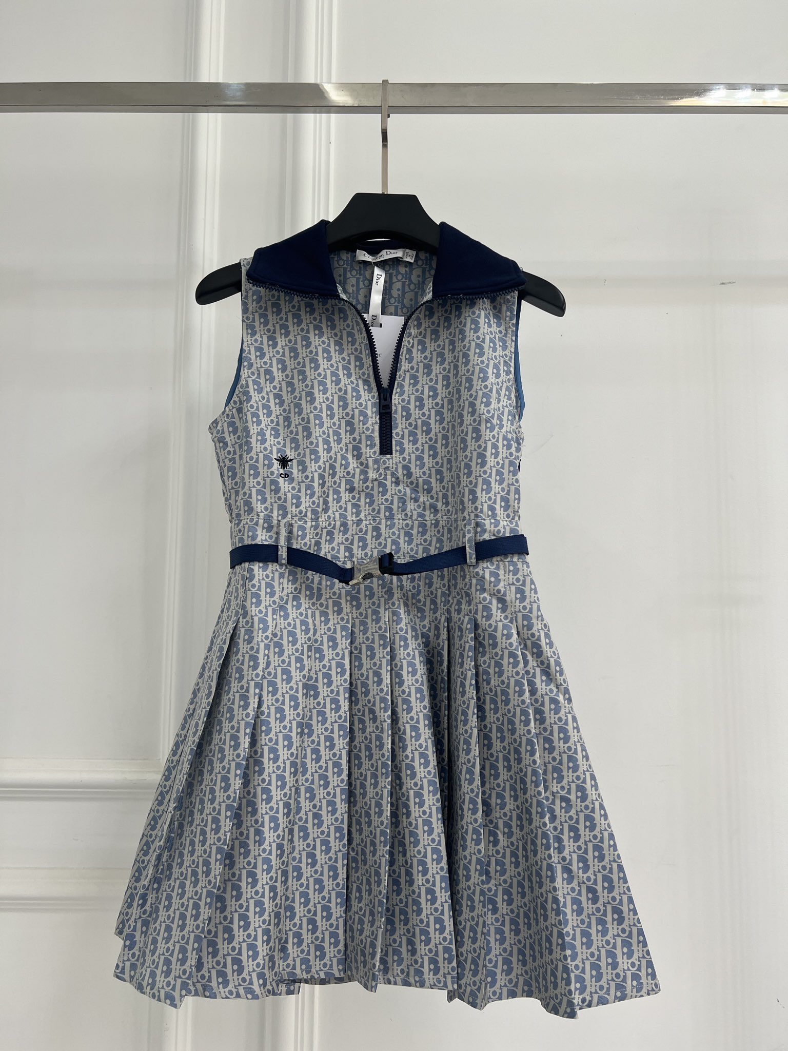 디올(DIOR) 오블리크 자카드 벨트 베스트 원피스 의류