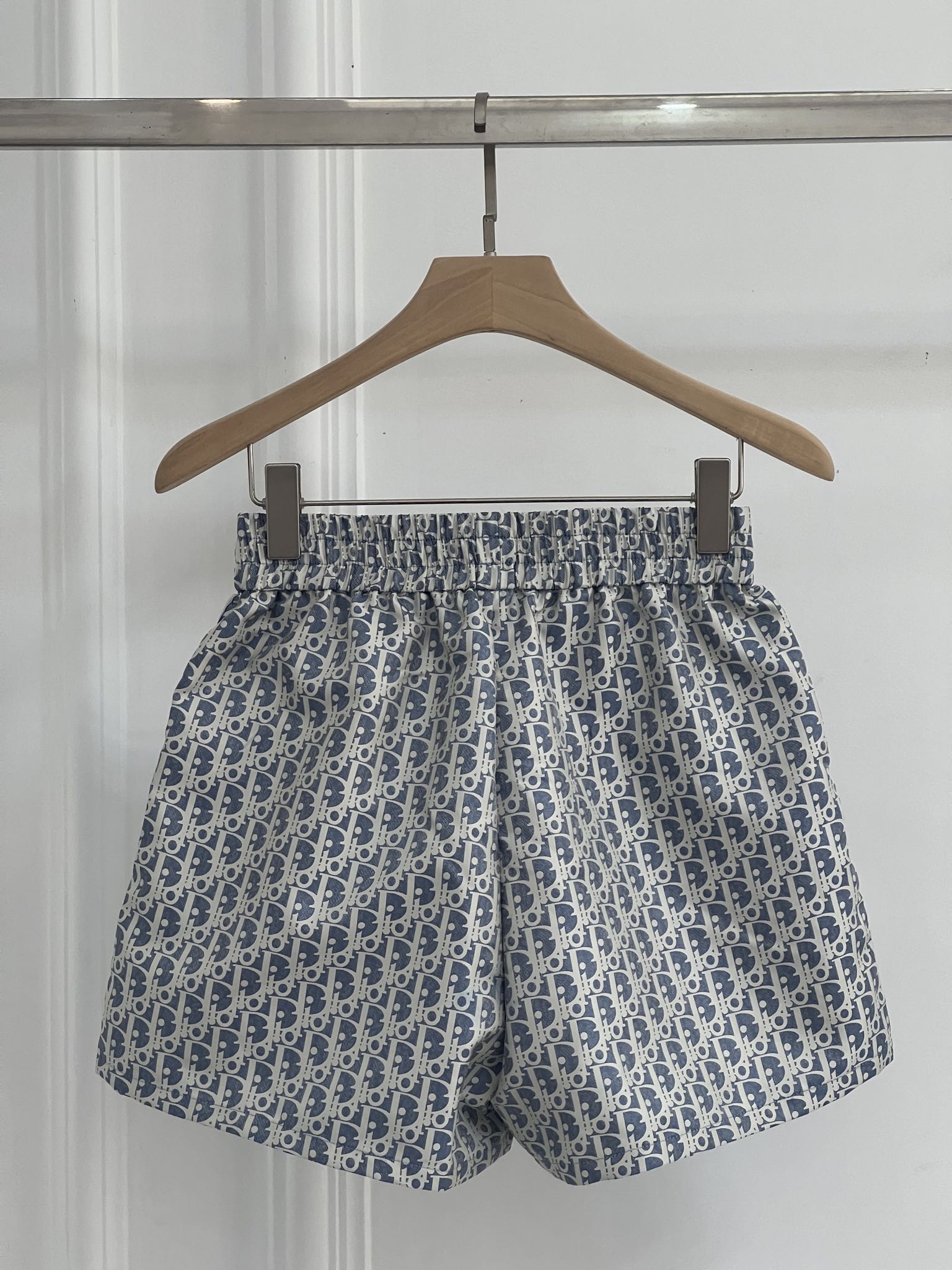 디올(DIOR) 오블리크 로고 반바지 의류