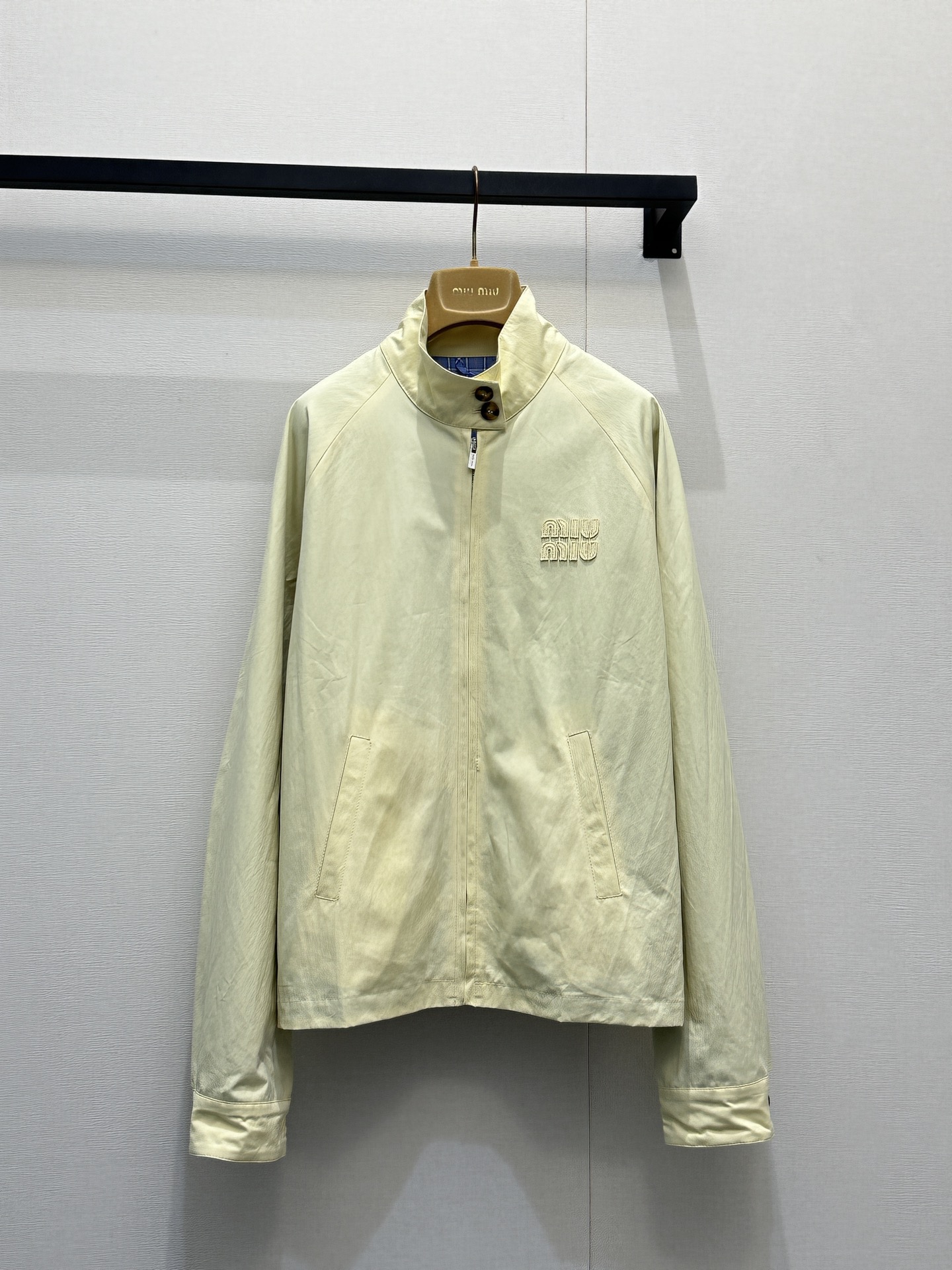 미우미우(MIU MIU) 체크 안감 배색 루즈핏 자켓 의류