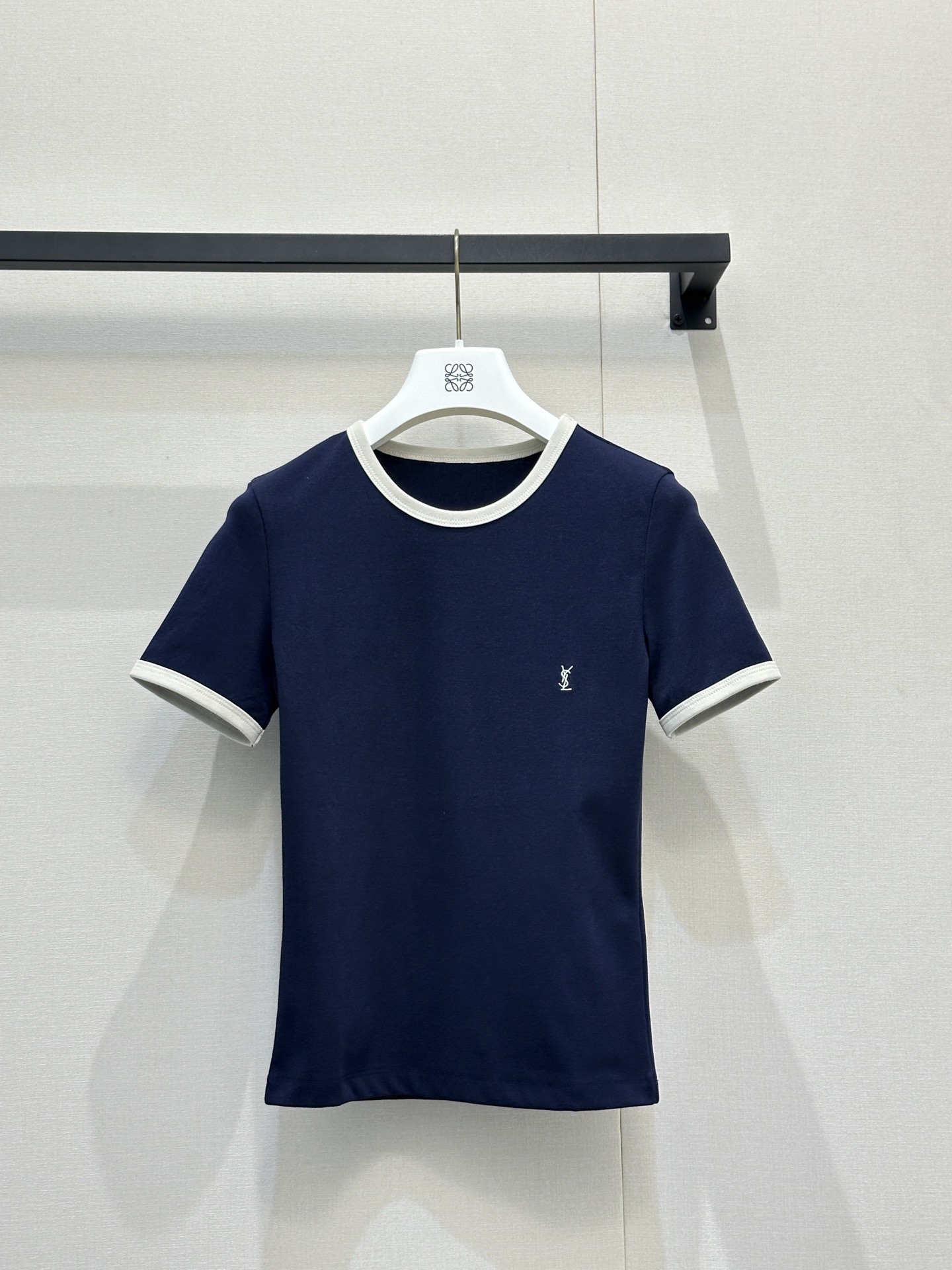 생로랑(YSL) 배색 로고 자수 반팔 티셔츠 의류