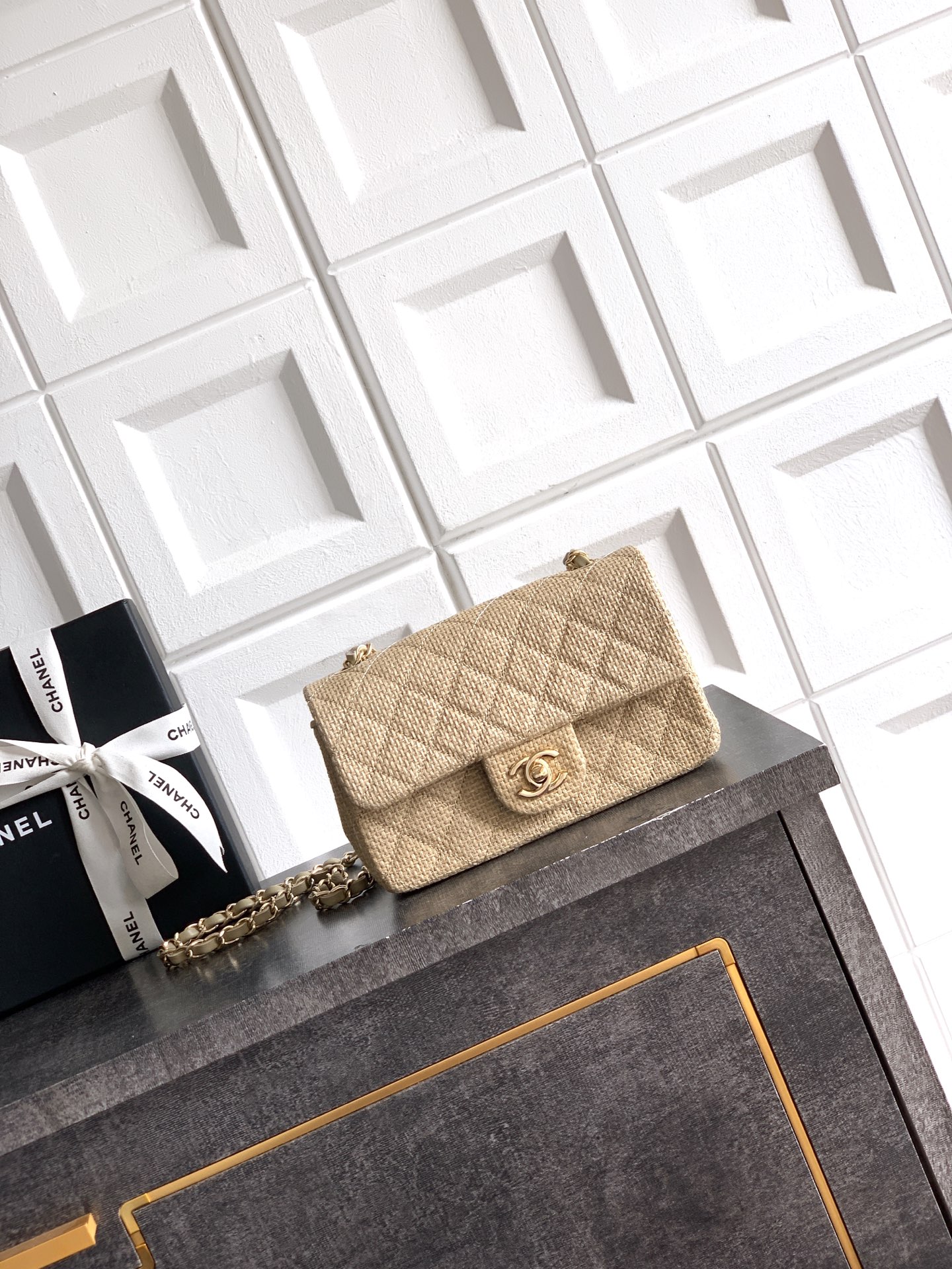 CHANEL 샤넬 26C 크루즈 신상 CF 핸들 플랩백 가방 ((밀키 에브리콧) 미니