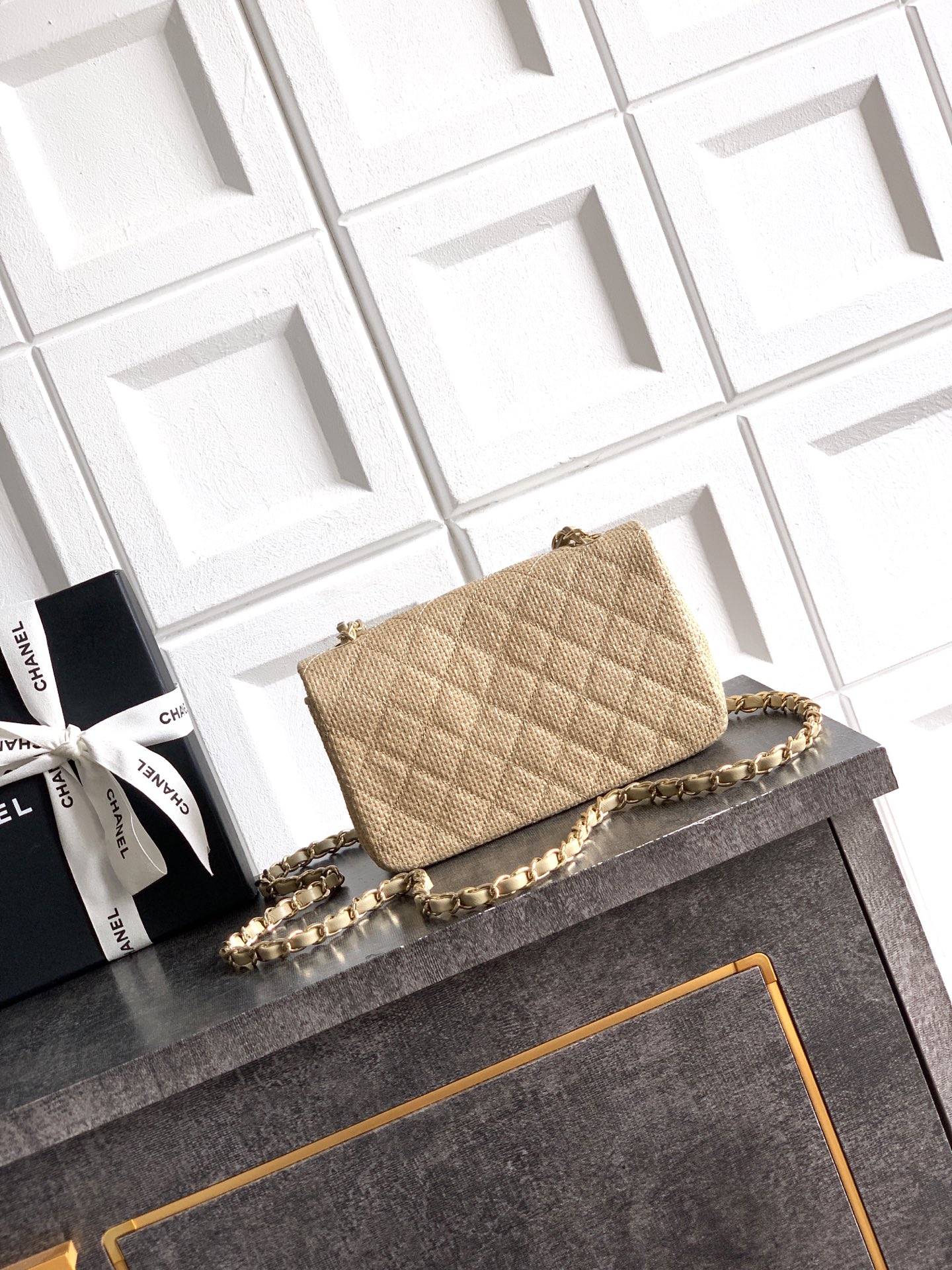 CHANEL 샤넬 26C 크루즈 신상 CF 핸들 플랩백 가방 ((밀키 에브리콧) 미니