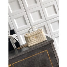 Chanel 샤넬 V-스티치 퀼팅 플랫 캐비어 런치박스 백 가방