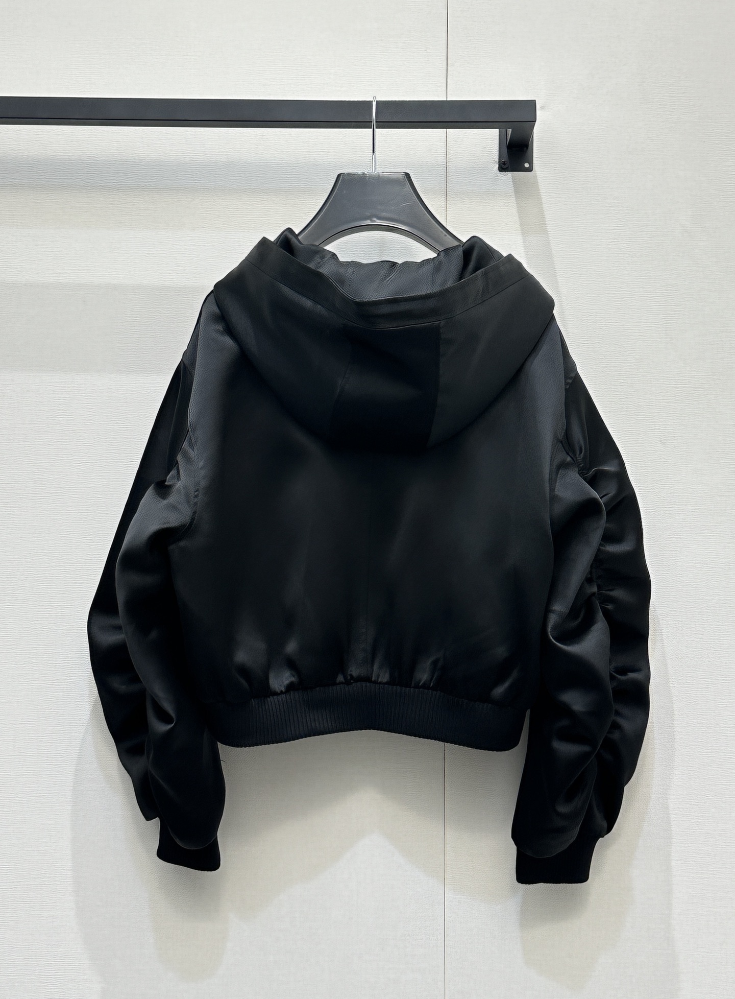 셀린느(CELINE) 새틴 후드 집업 자켓 의류