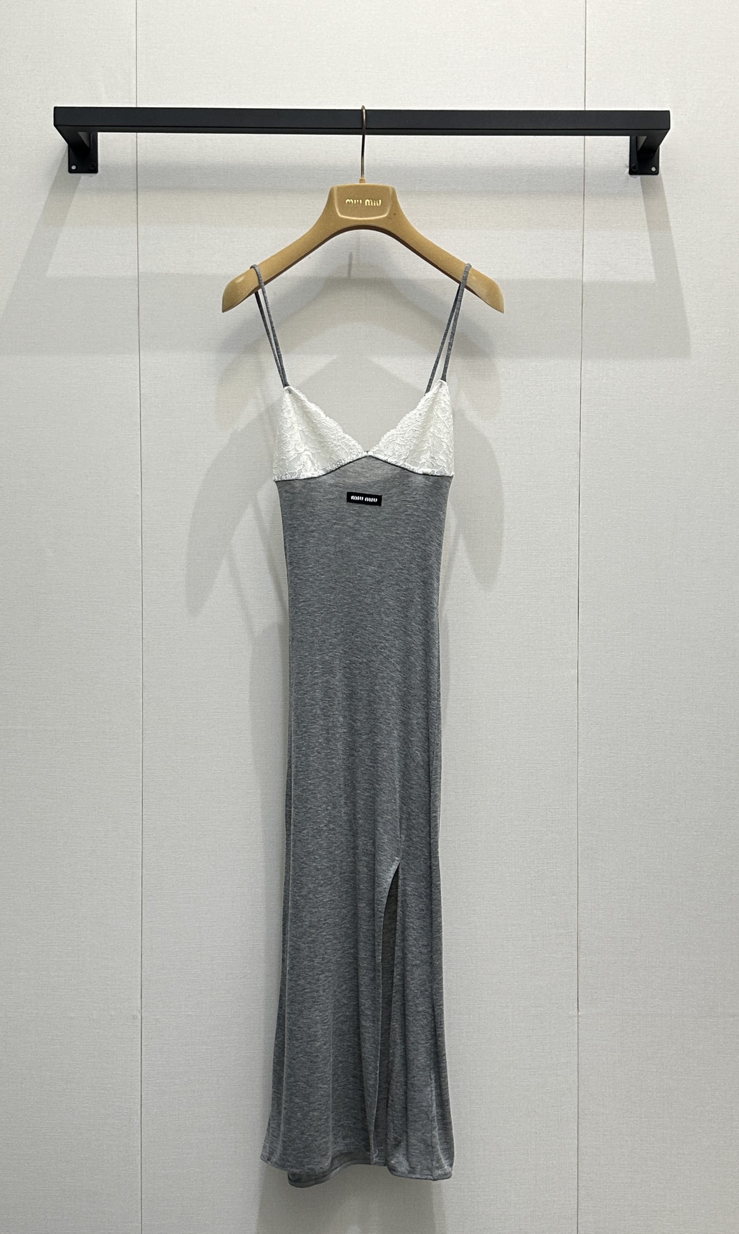 미우미우(MIU MIU) 그레이 슬리브리스 롱 원피스 의류