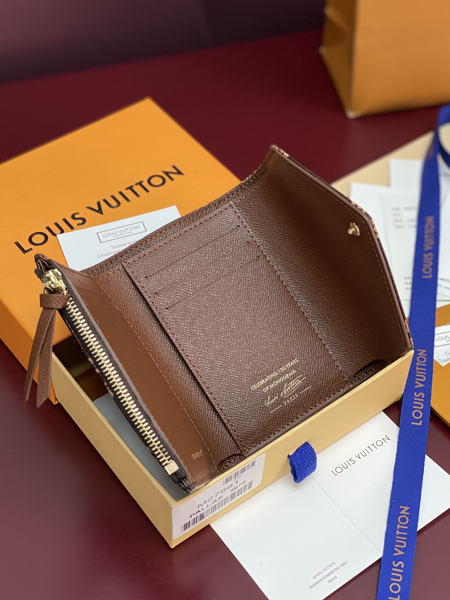 [LV] 루이비통 M27681 Victorine 빅토린 월릿 (커피/브라운) 지갑