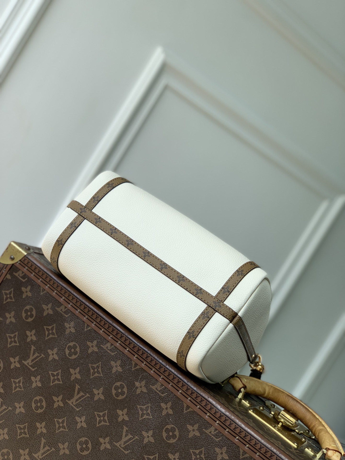 [LV] 루이비통 M29392 익스프레스(Express) PM - 바닐라 화이트 가방