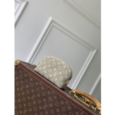 [LV] 루이비통 M28050 포쉐트 코스메틱(Pochette Cosmétique) 스몰 파우치백