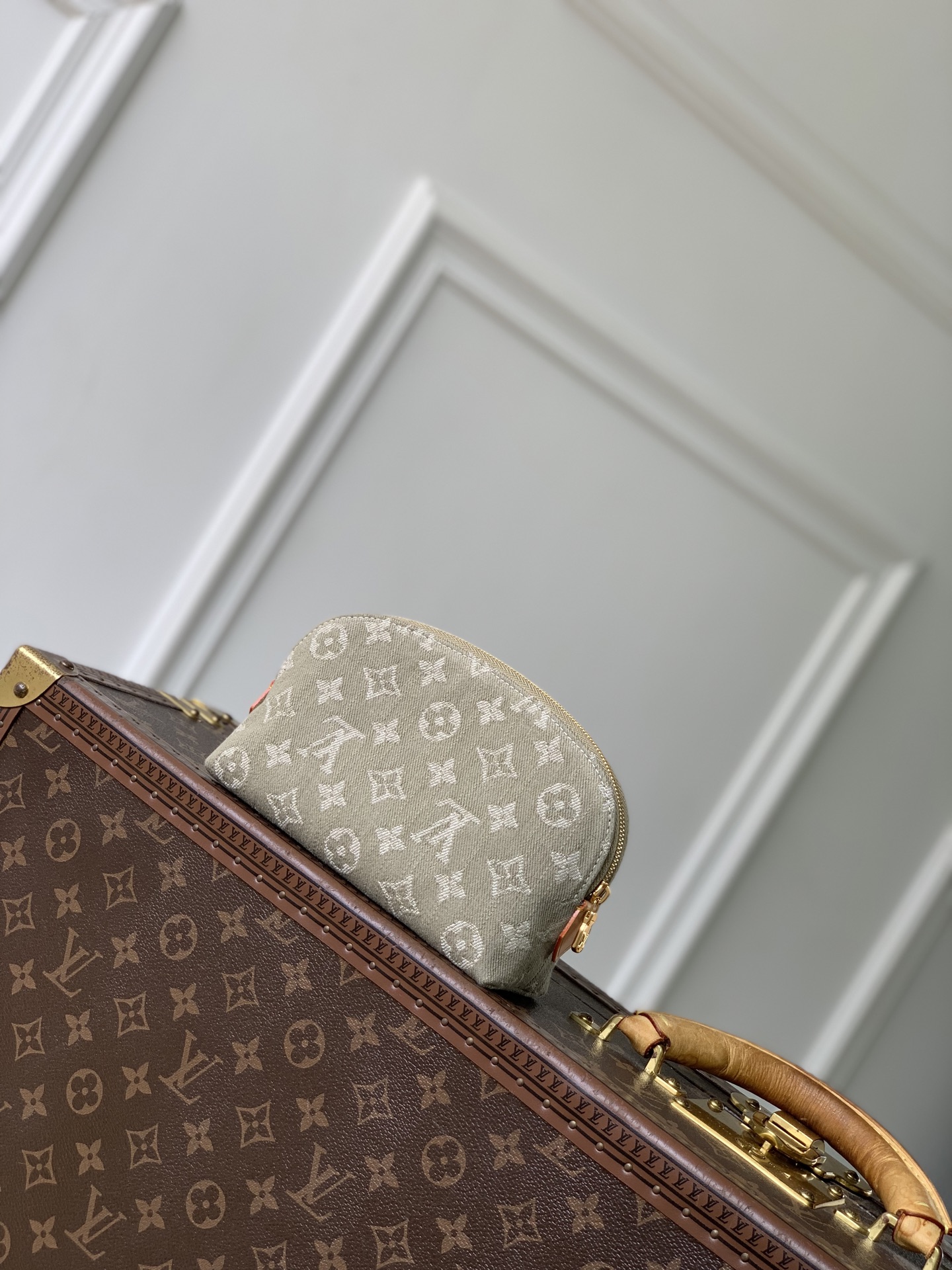 [LV] 루이비통 M28050 포쉐트 코스메틱(Pochette Cosmétique) 스몰 파우치백