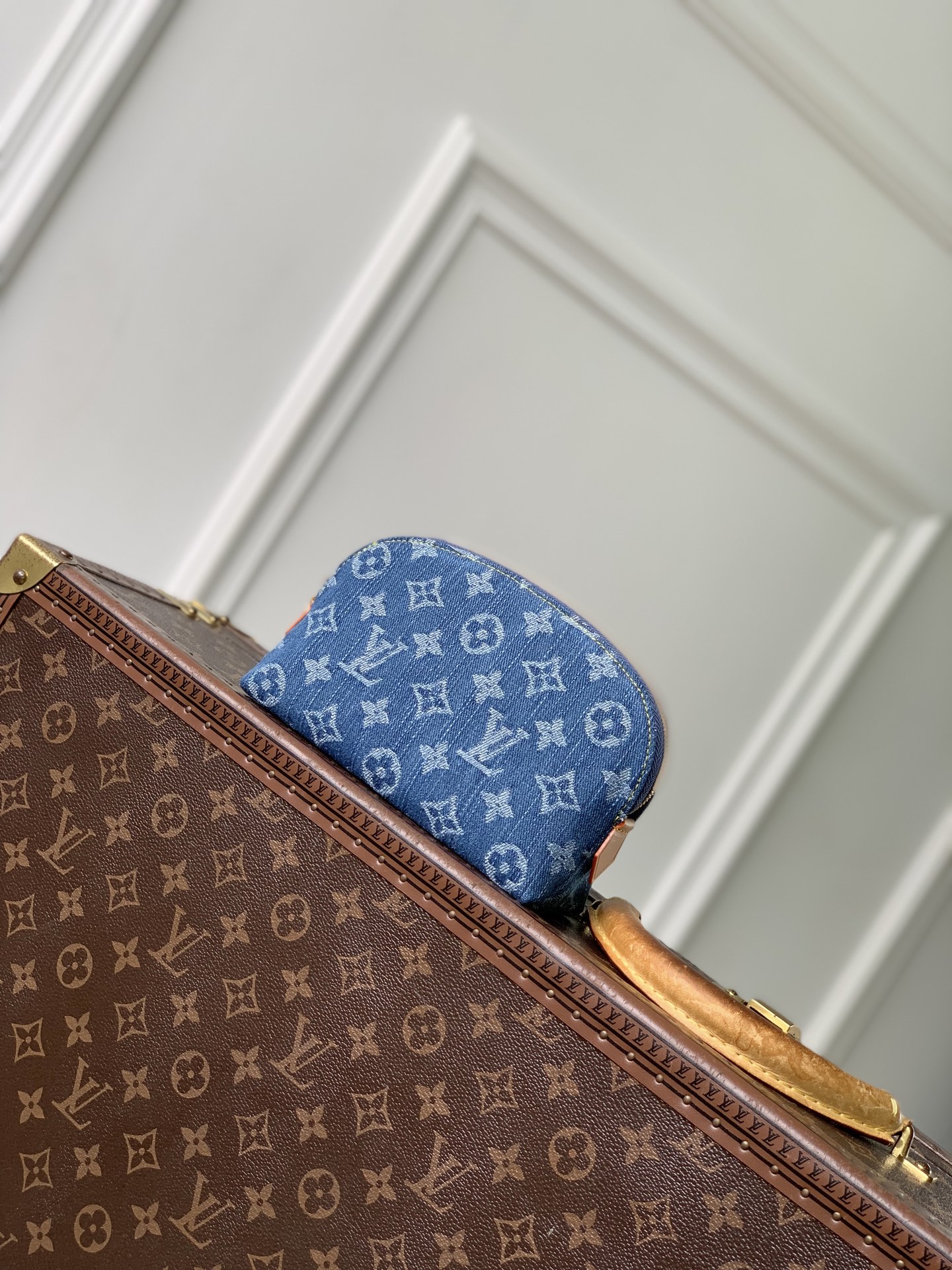 [LV] 루이비통 M28050 포쉐트 코스메틱(Pochette Cosmétique) 스몰 - 블루 데님 파우치백