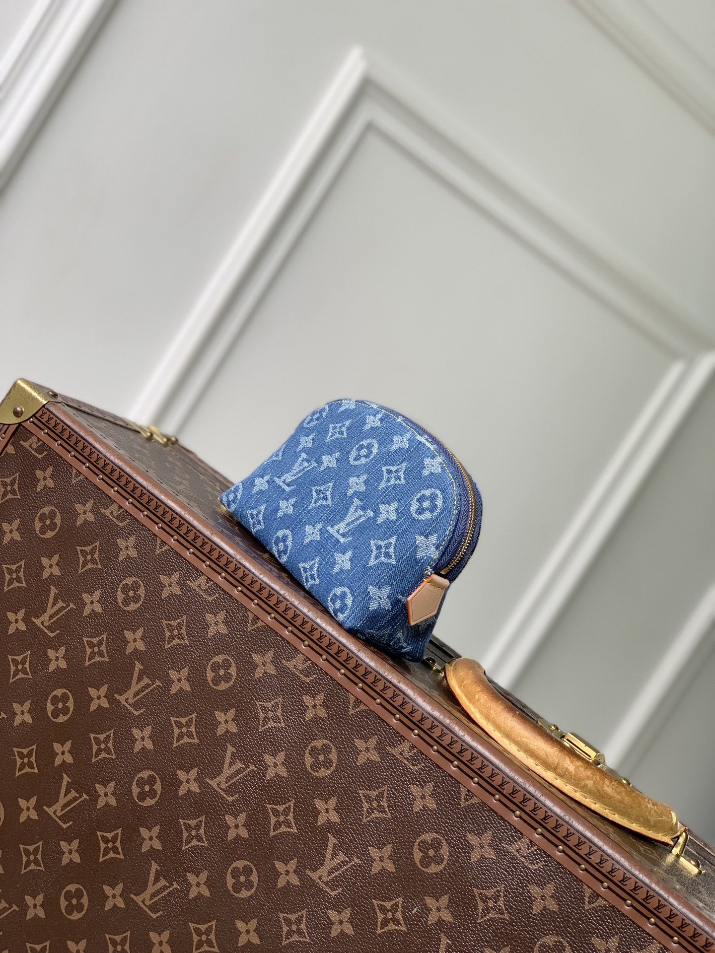 [LV] 루이비통 M28050 포쉐트 코스메틱(Pochette Cosmétique) 스몰 - 블루 데님 파우치백