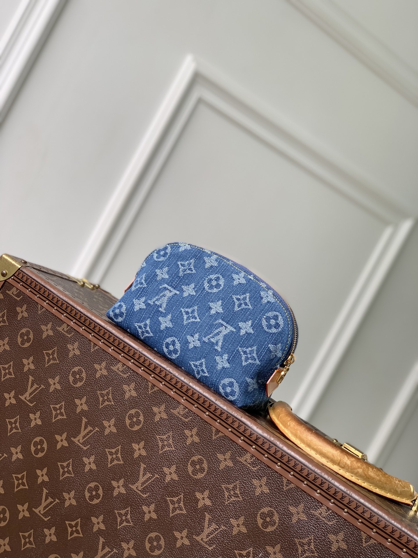 [LV] 루이비통 M28050 포쉐트 코스메틱(Pochette Cosmétique) 스몰 - 블루 데님 파우치백