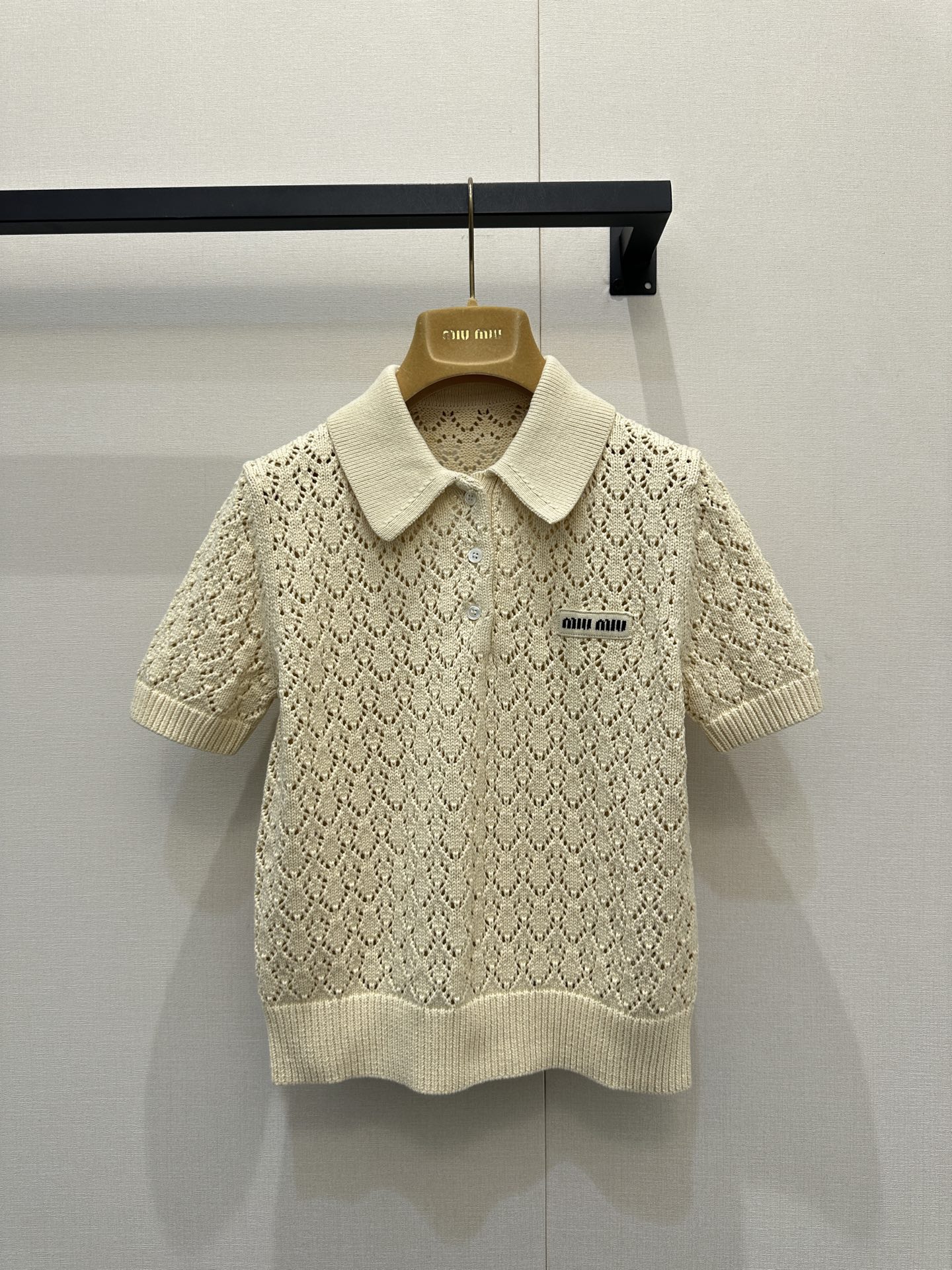 미우미우(MIU MIU) 펀칭 니트 폴로 셔츠 의류
