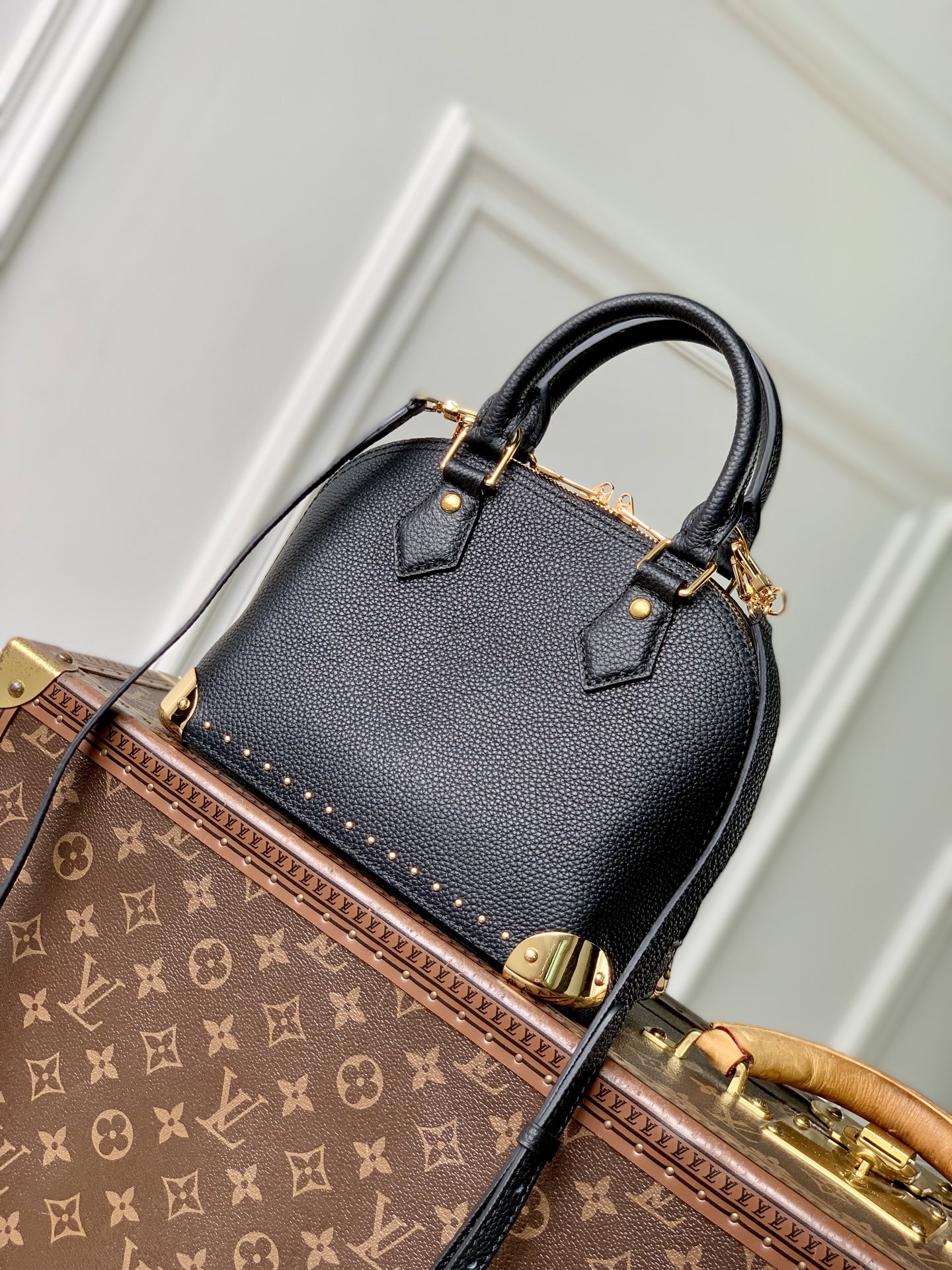 [LV] 루이비통 M29445 알마 트렁크(Alma Trunk) BB - 블랙 토트백 숄더박 가방