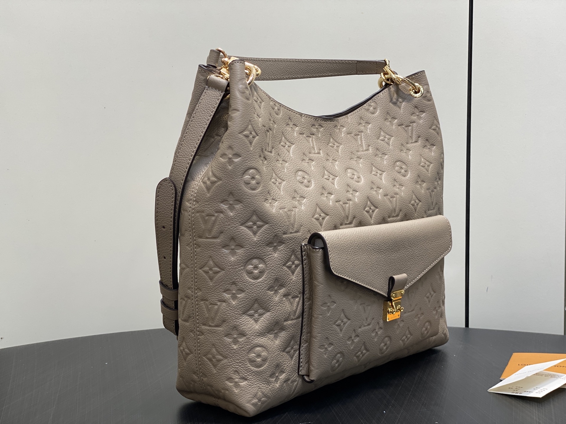 [LV] 루이비통 M27937 호보 메티스(Hobo Métis) - 베이지 호보백 가방