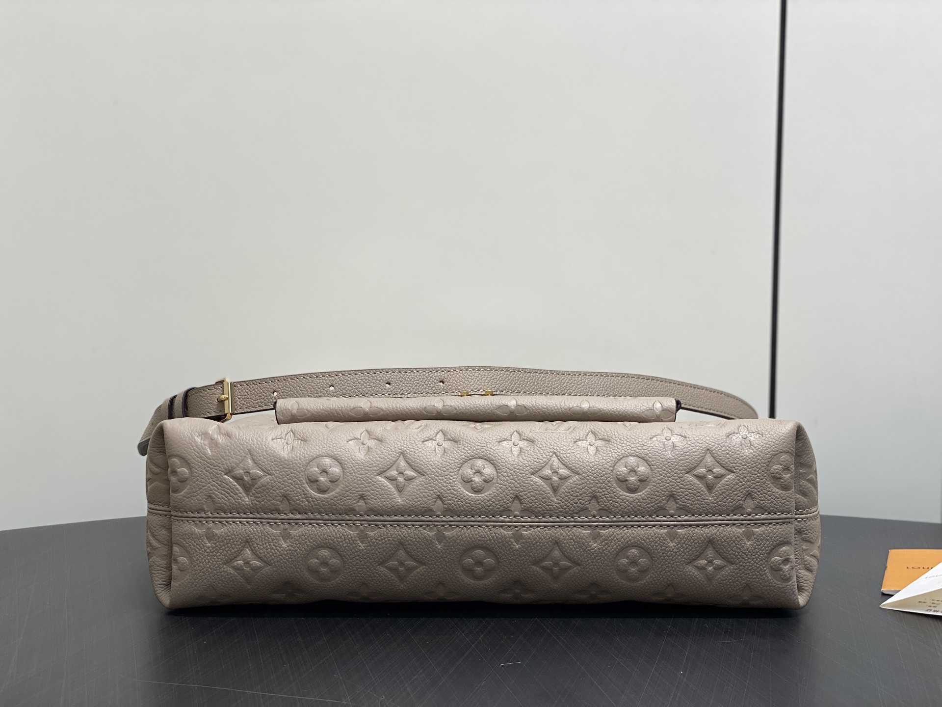 [LV] 루이비통 M27937 호보 메티스(Hobo Métis) - 베이지 호보백 가방