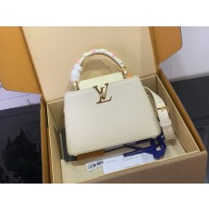 [LV] 루이비통 M14976 카퓌신(Capucines) BB - 화이트 (모노그램 플라워 핸들) 가방