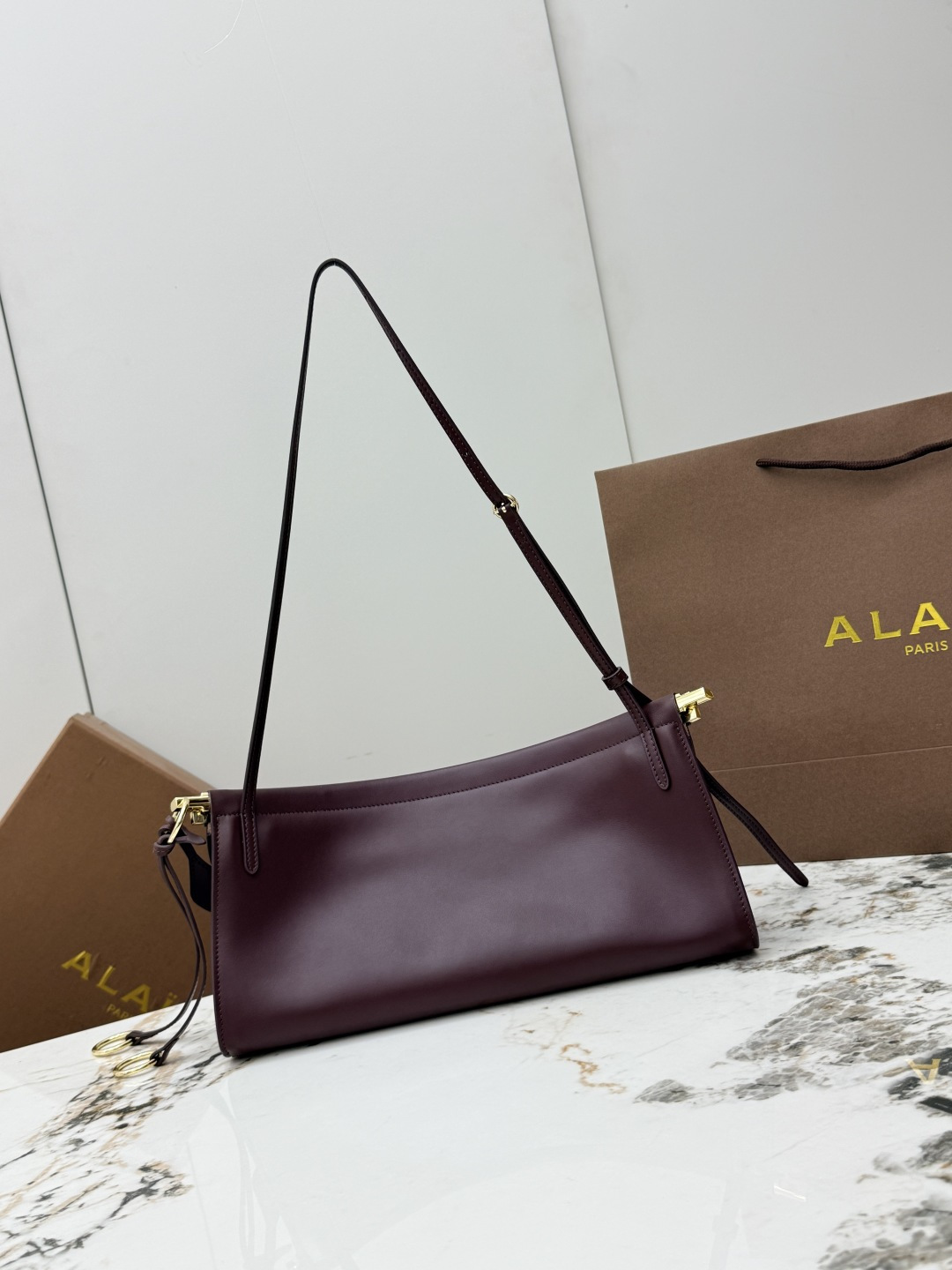 ALAIA 알라이아 A1431 르 클릭(Le Click) 백 - 라지 (플레인 가죽) 숄더백 가방