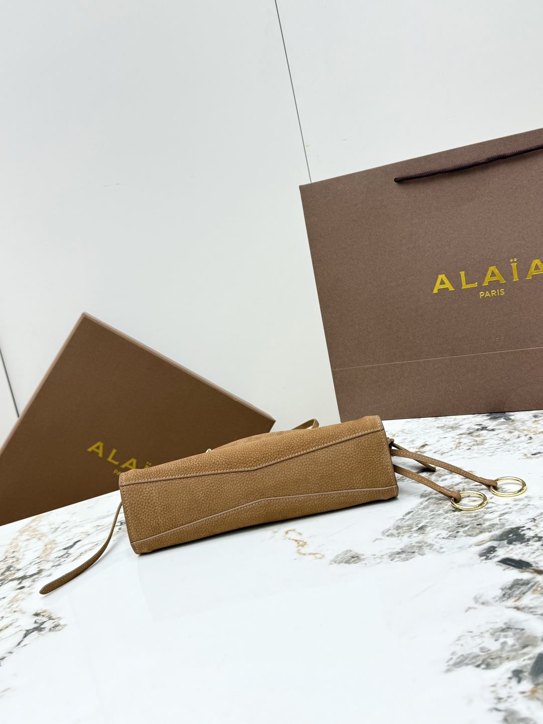 [ALAIA] 알라이아 A1430 르 클릭(Le Click) 백 - 스몰 (스웨이드 벨벳) 숄더백 가방