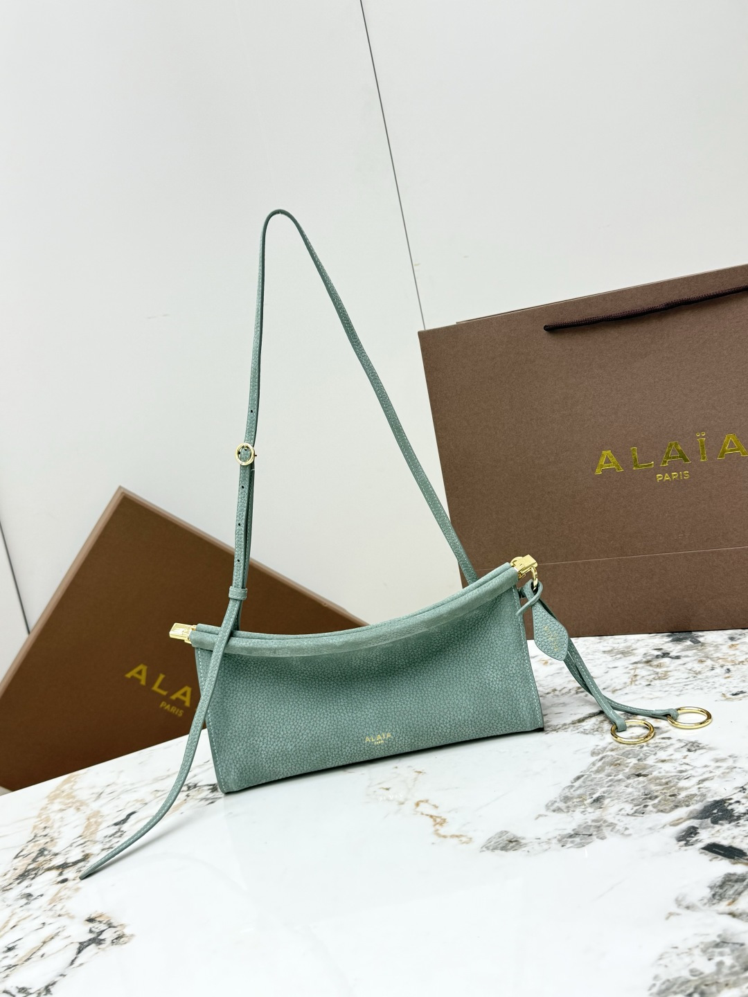 [ALAIA] 알라이아 A1430 르 클릭(Le Click) 백 - 스몰 (스웨이드 벨벳) 숄더백 가방