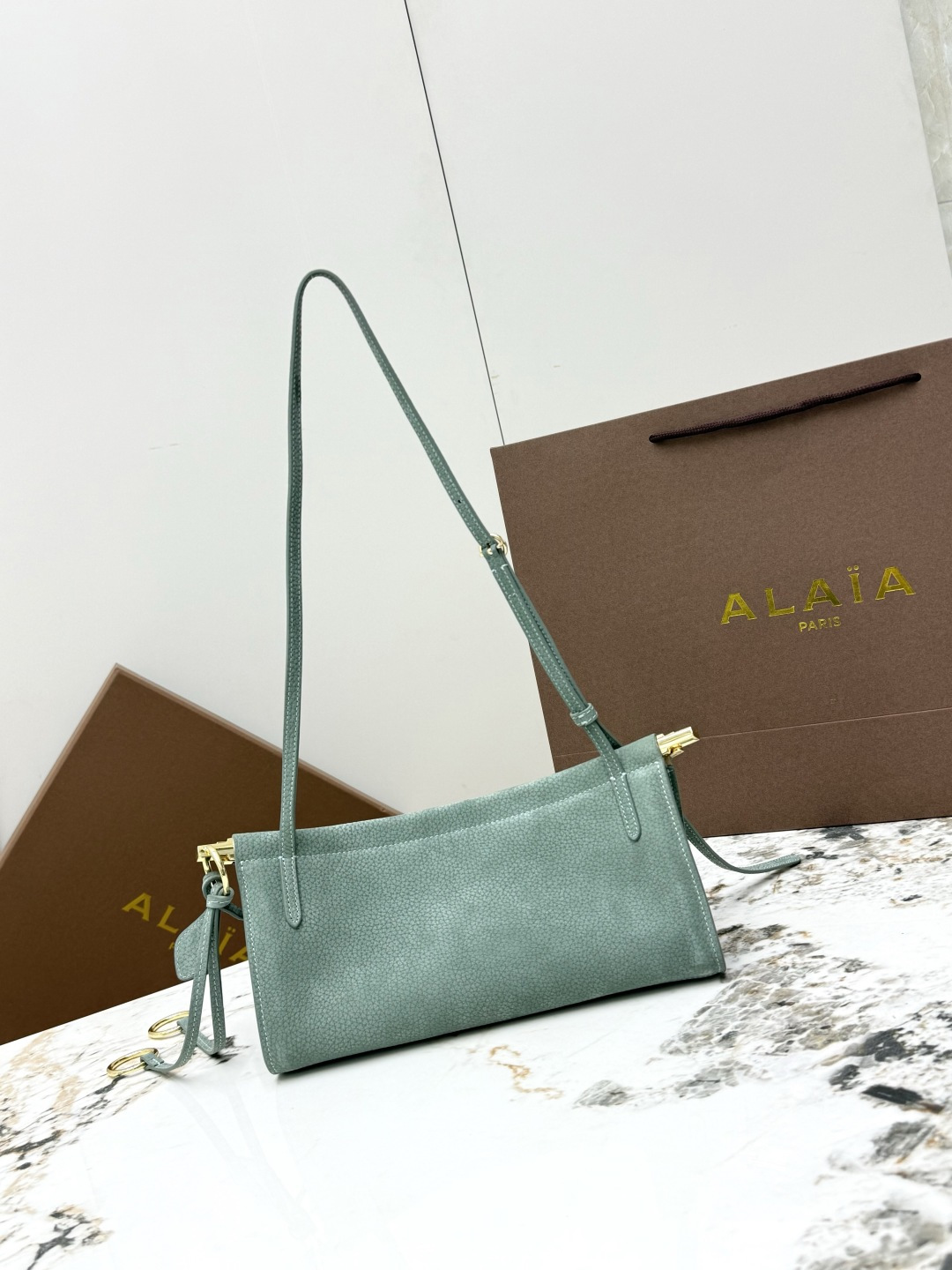 [ALAIA] 알라이아 A1430 르 클릭(Le Click) 백 - 스몰 (스웨이드 벨벳) 숄더백 가방