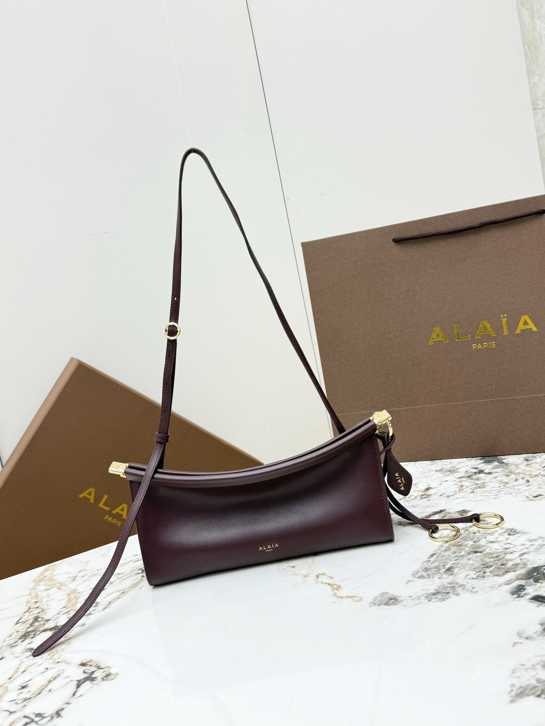 [ALAIA] 알라이아 A1430 르 클릭(Le Click) 백 - 스몰 (플레인 가죽) 숄더백 가방