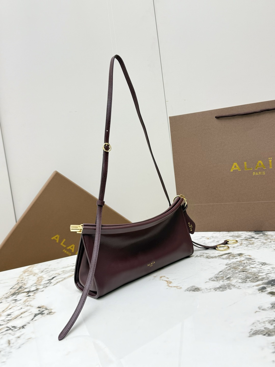 [ALAIA] 알라이아 A1430 르 클릭(Le Click) 백 - 스몰 (플레인 가죽) 숄더백 가방