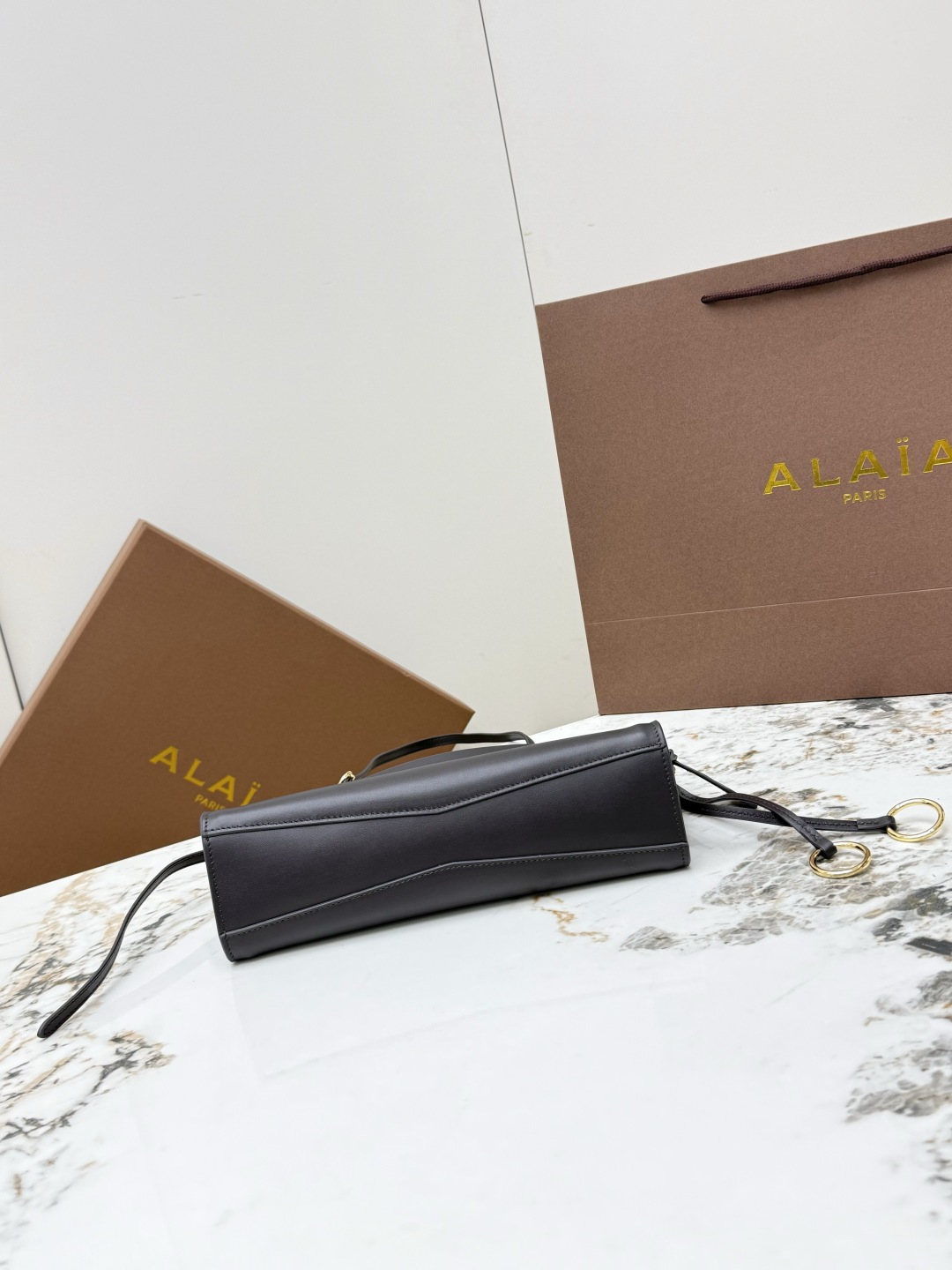 [ALAIA] 알라이아 A1430 르 클릭(Le Click) 백 - 스몰 (플레인 가죽) 숄더백 가방