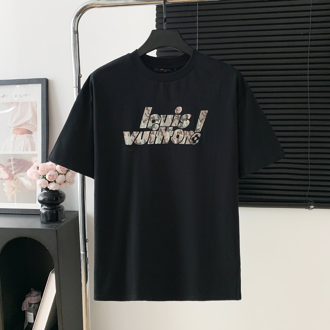 루이비통(LV) 밀리터리 로고 반팔 티셔츠 의류