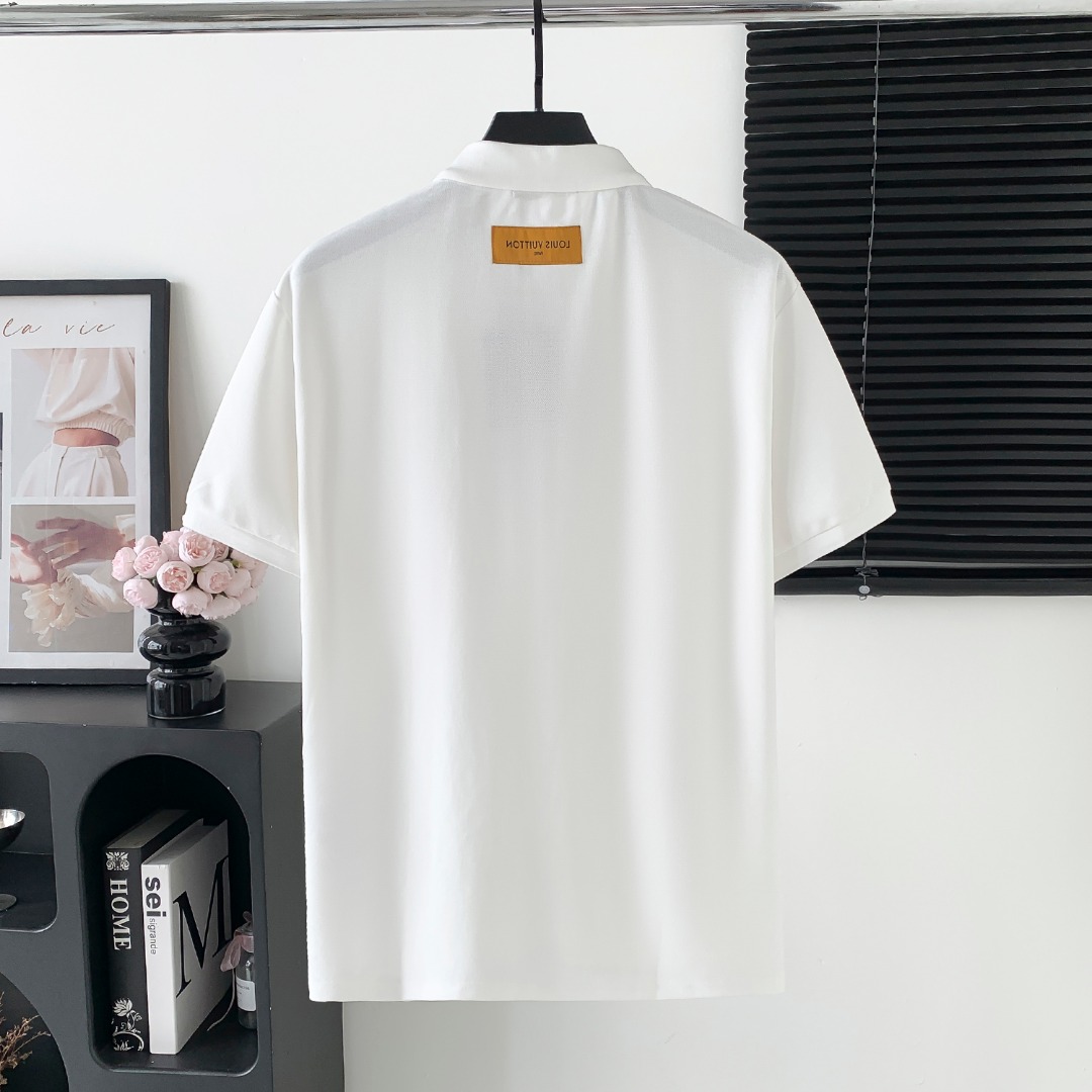 루이비통(LV) 로고 폴로 반팔 티셔츠 의류