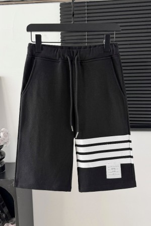 톰브라운(THOM BROWNE) 스트라이프 반바지 의류