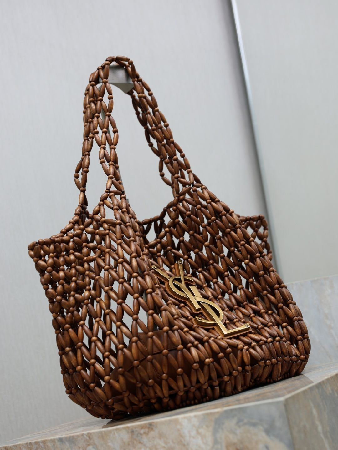 [YSL] 생로랑 이카르(ICARE) 우드 비드 쇼퍼백 숄더백 가방