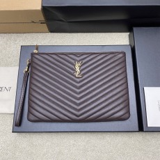 [YSL] 생로랑 클래식 퀼팅 클러치백 - 미디움 (커피 램스킨/골드) 가방