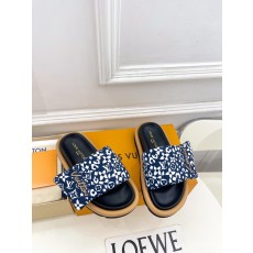 루이비통(LV) 프린팅 패딩 다운 슬리퍼 신발