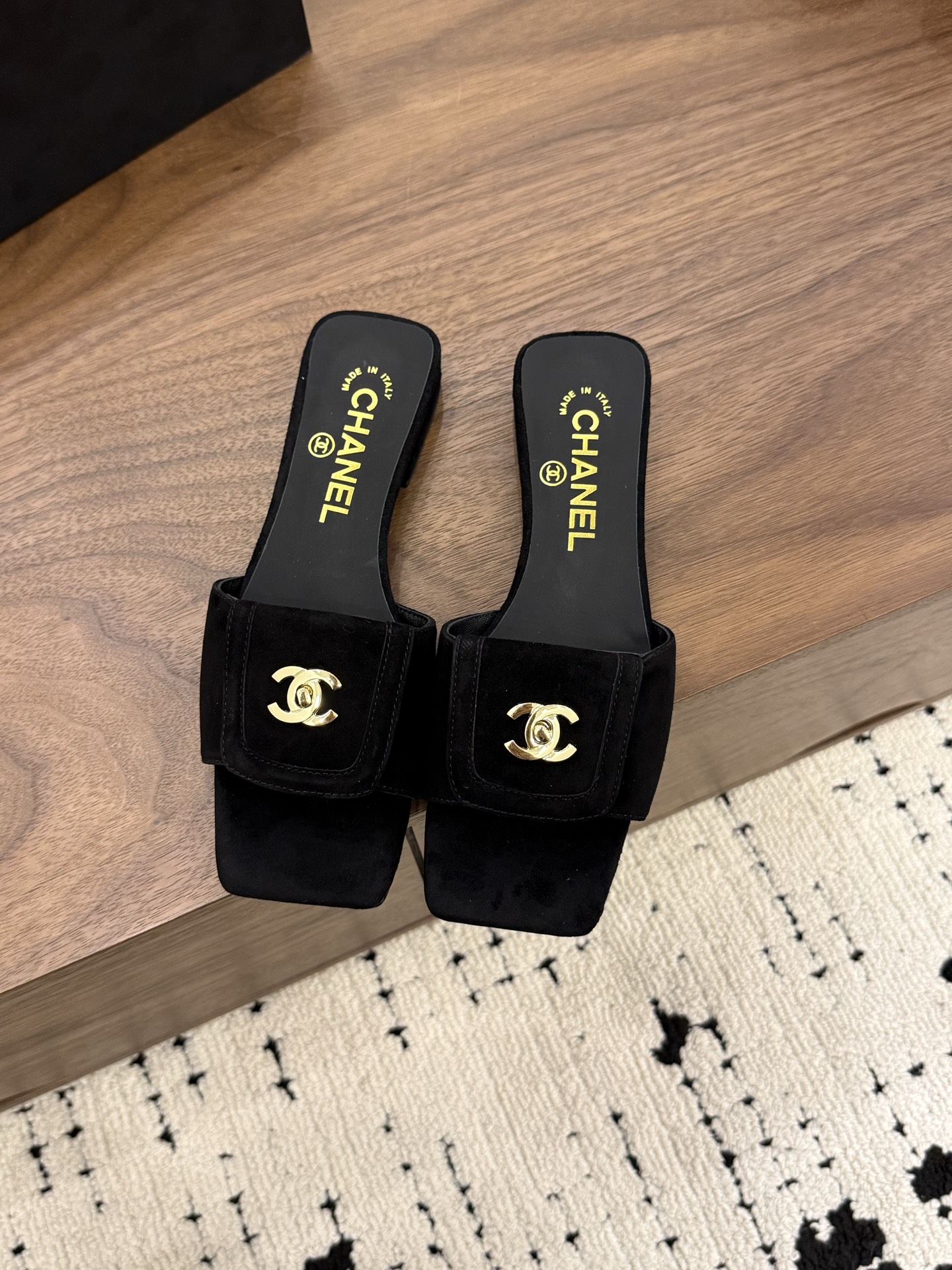 샤넬(CHANEL) 스퀘어토 슬리퍼 신발