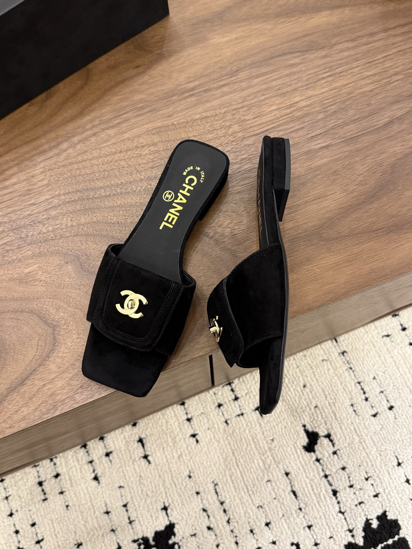 샤넬(CHANEL) 스퀘어토 슬리퍼 신발