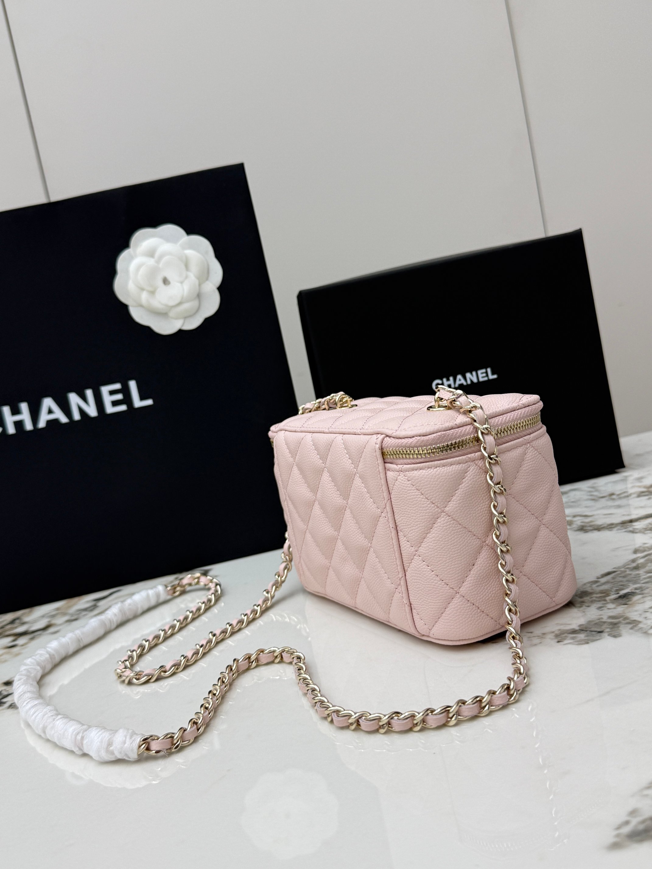 [Chanel] 샤넬 24K 캐비어 미니 코스메틱 케이스 (AP1341) 파우치백 가방