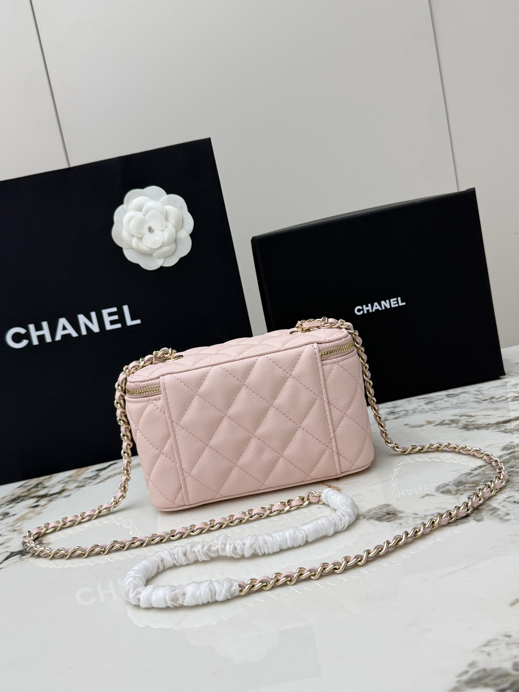 [Chanel] 샤넬 24K 캐비어 미니 코스메틱 케이스 (AP1341) 파우치백 가방